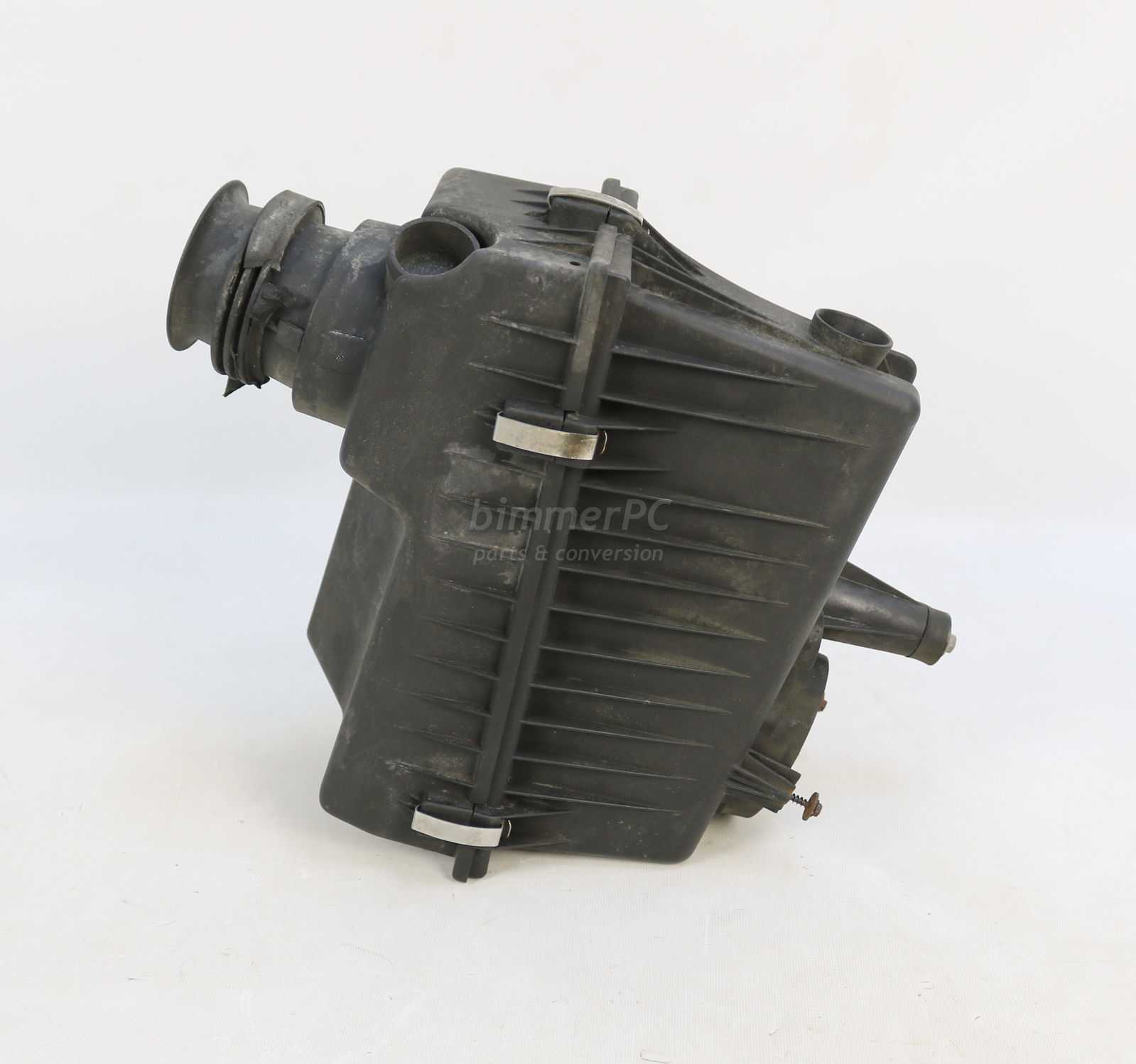 Bmw E I M Intake Air Cleaner Filter Housing Box Muffler