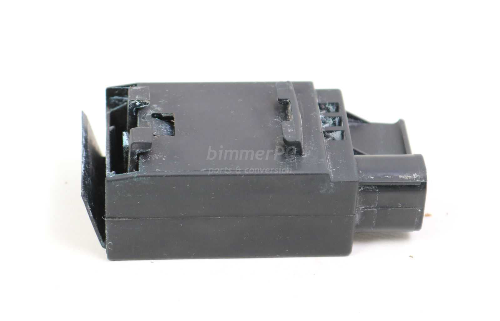 Picture of BMW 64118391470 AUC Sensor Climate Control E38 E39 E46 for sale