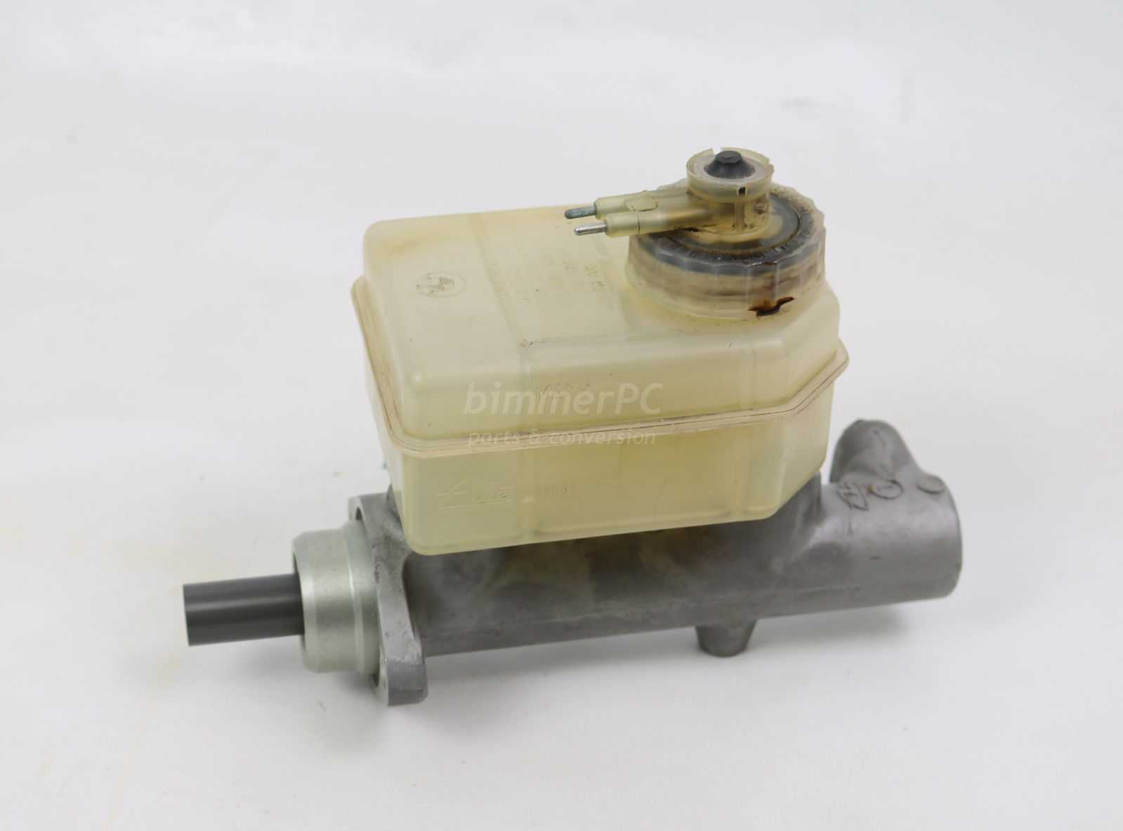 Picture of BMW 34311156643 Master Cylinder Hydraulic Powerboost Brakes V12 I6 E32 for sale