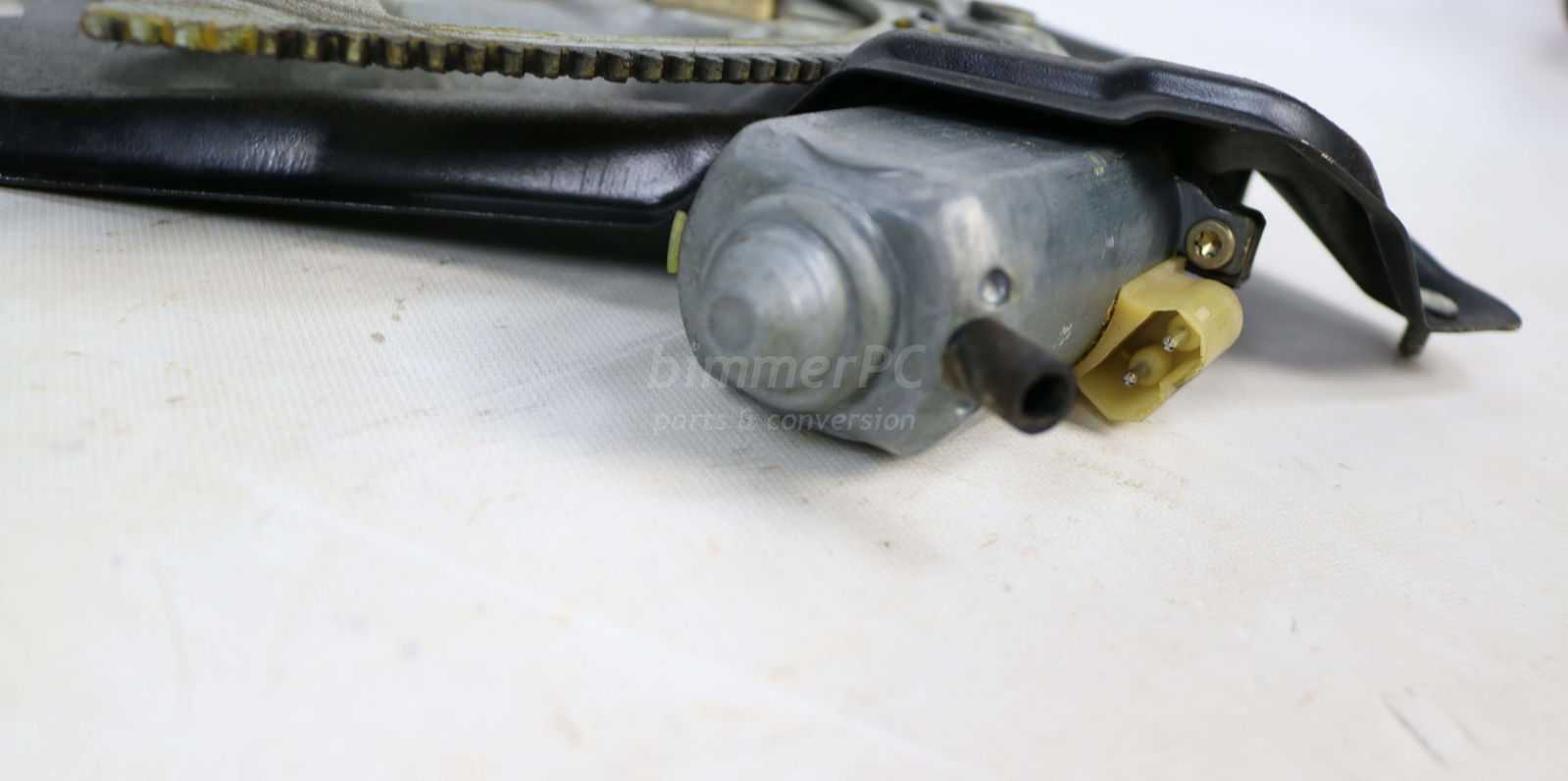 Picture of BMW 51321938368 Front Right Passengers Door Window Regulator Motor E32 for sale