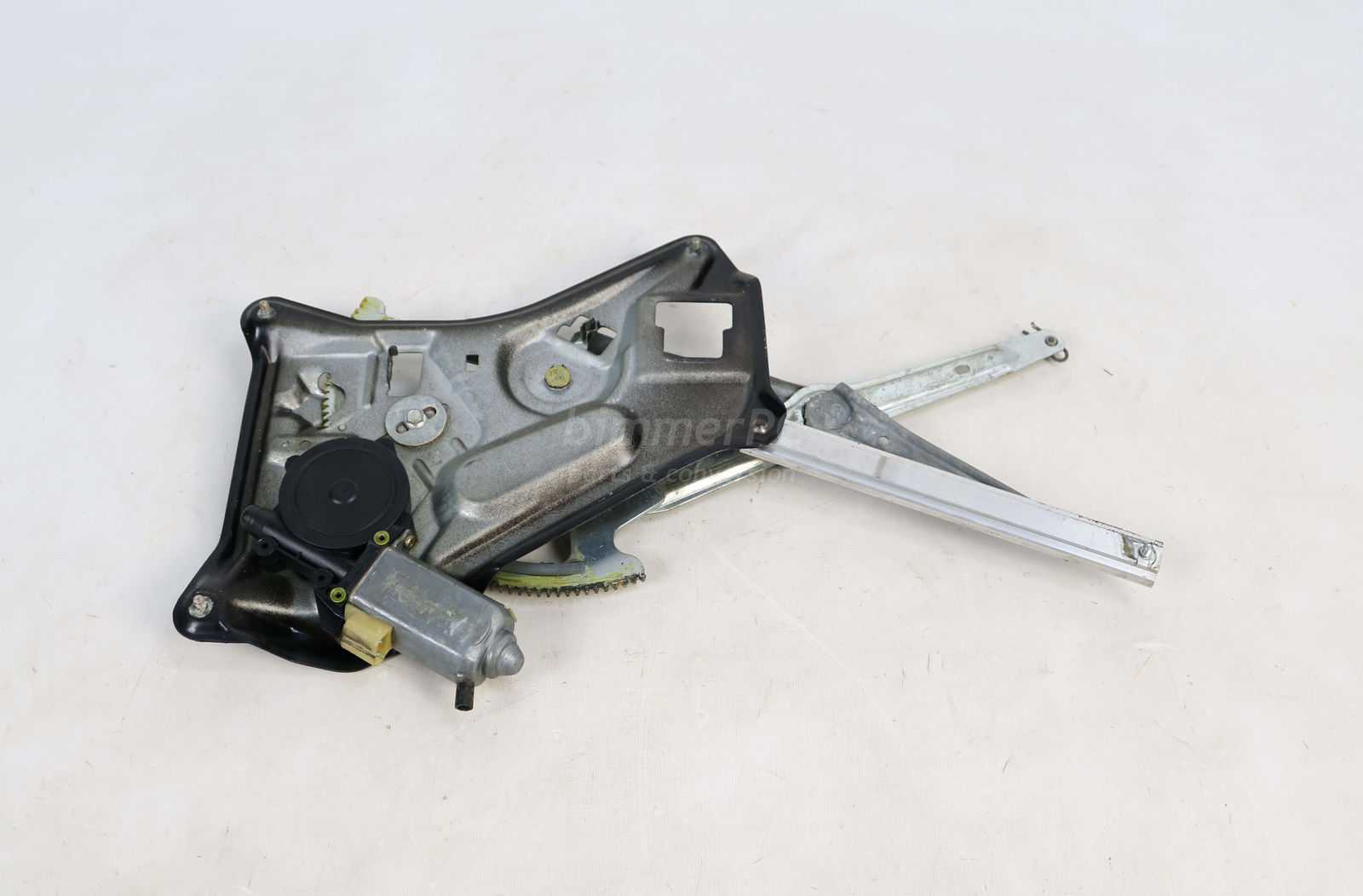 Picture of BMW 51321938368 Front Right Passengers Door Window Regulator Motor E32 for sale