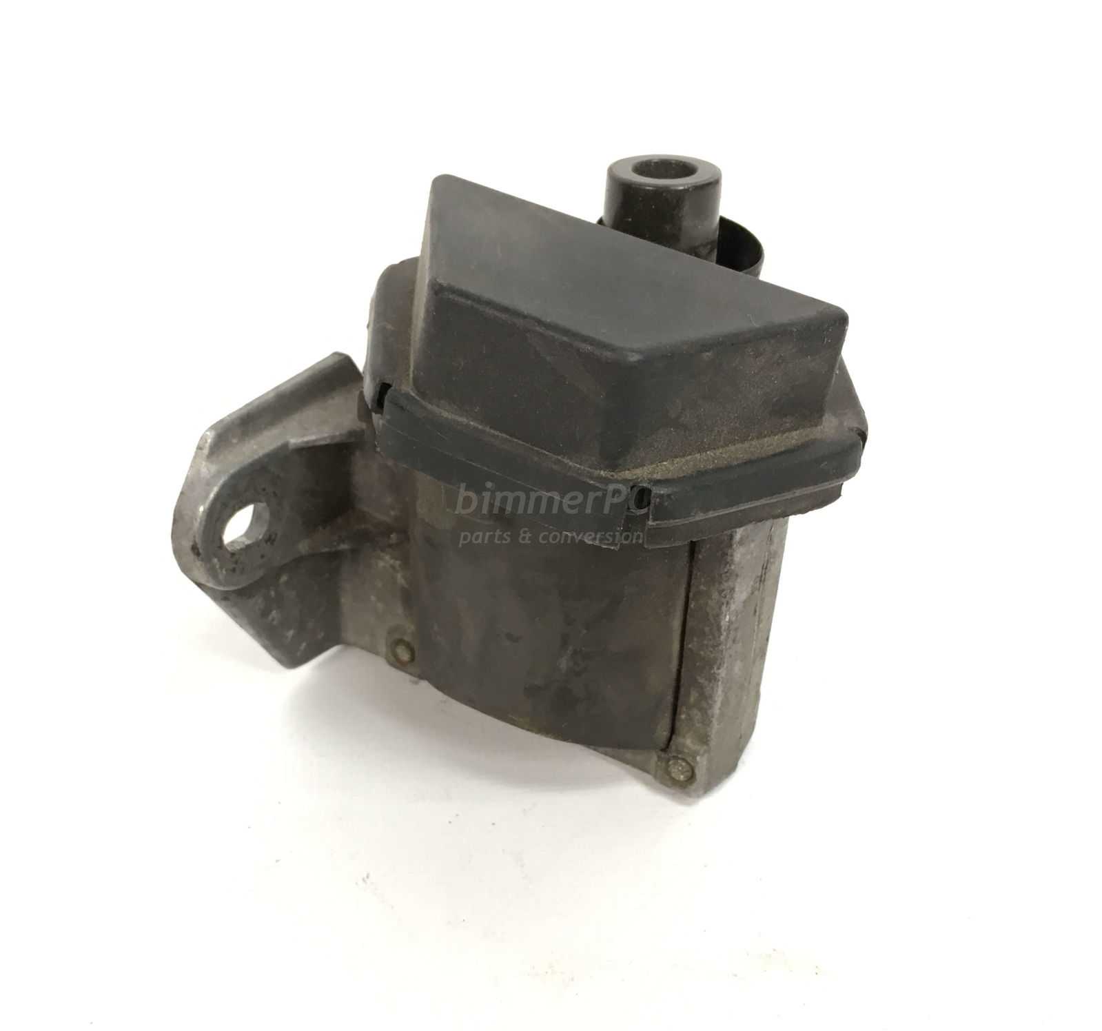 Picture of BMW 12131742926 Ignition Coil Cylinders 7-12 M70 S70 E32 750iL E31 850ci 850i 850CSi for sale