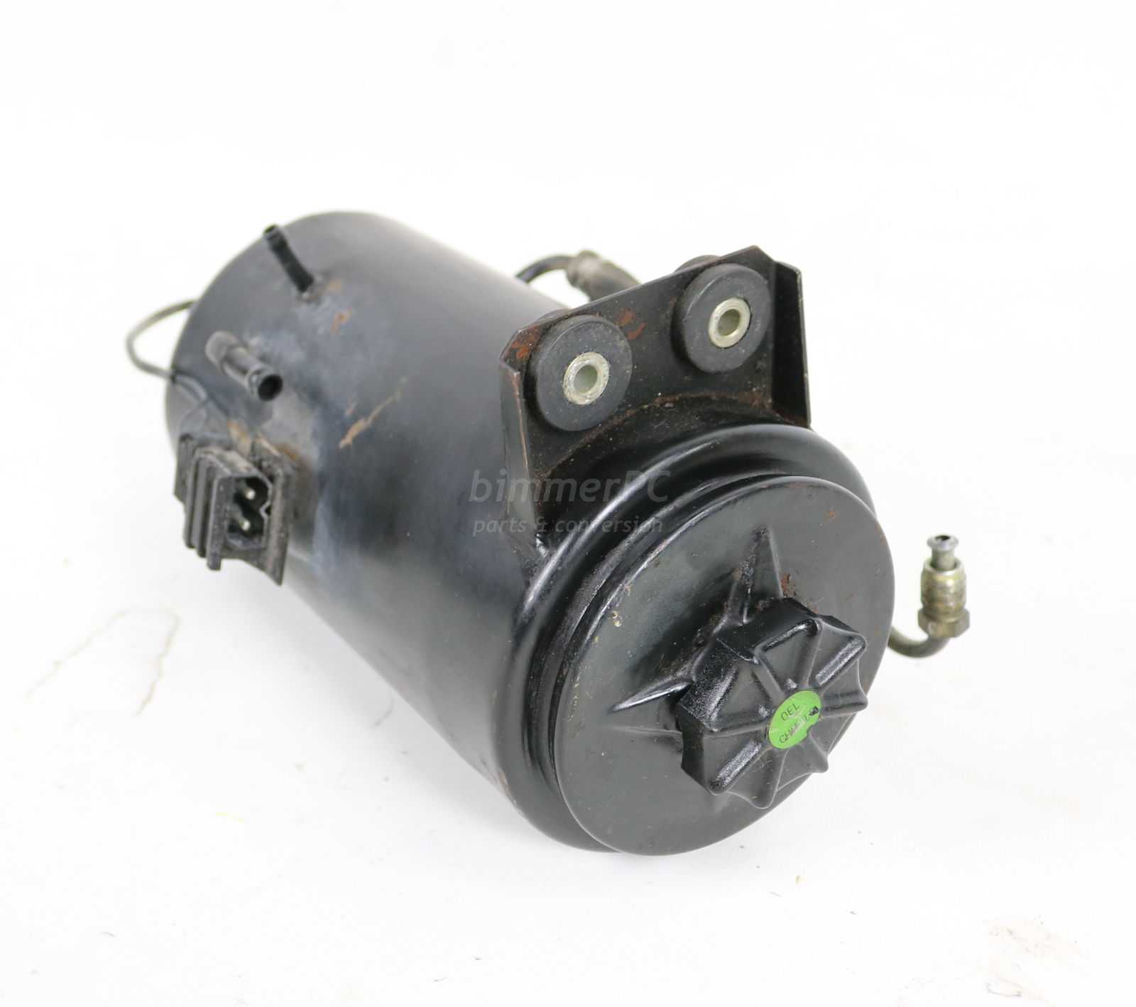 Picture of BMW 32411139199 Power Steering Fluid Reservoir ASC+T V12 M70 E32 750iL for sale