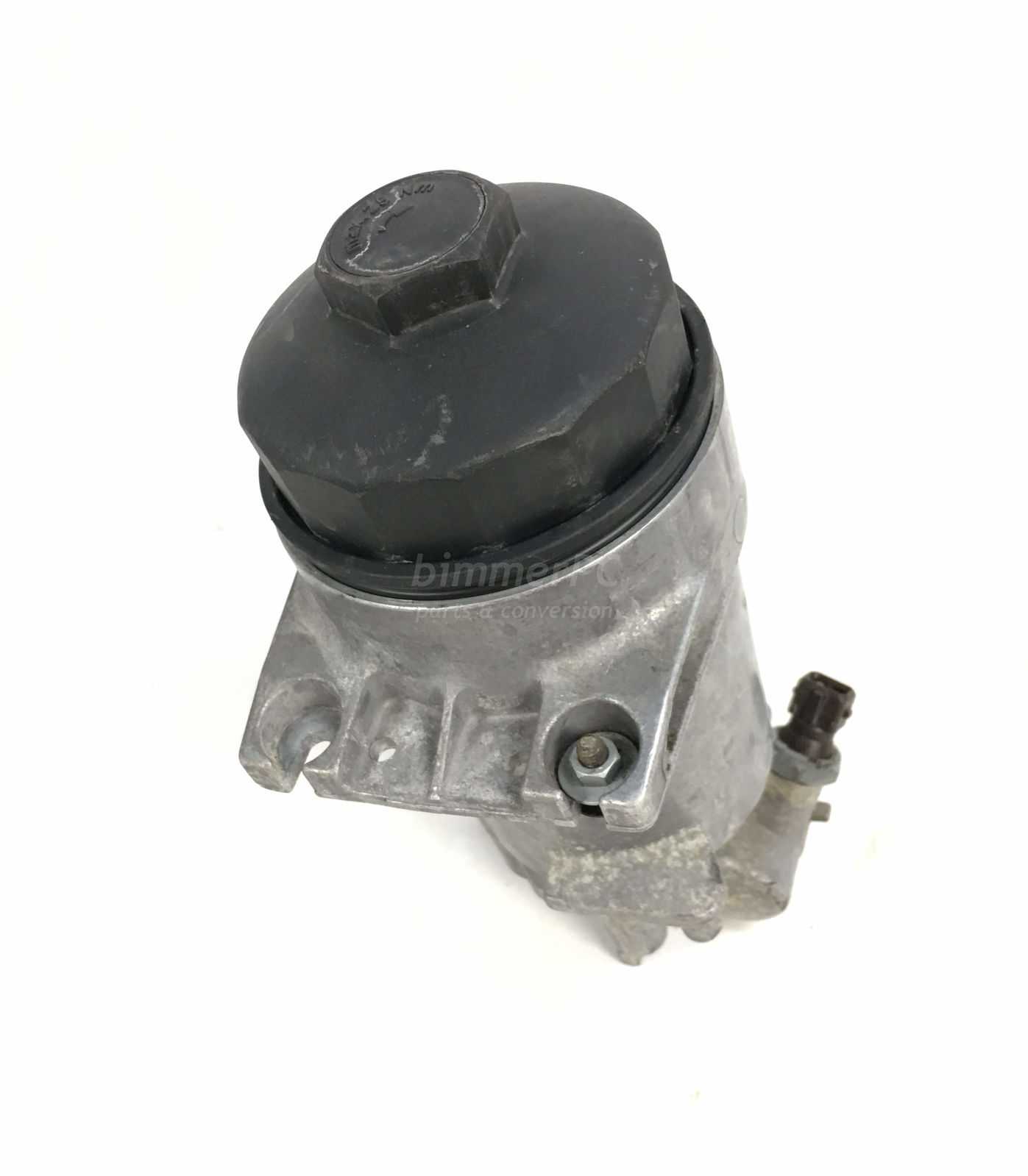 Picture of BMW 11421437582 Engine Oil Filter Housing Canister E38 E39 E31 E32 E53 M60 M62 M62tu M73 M70 V8 V12 for sale