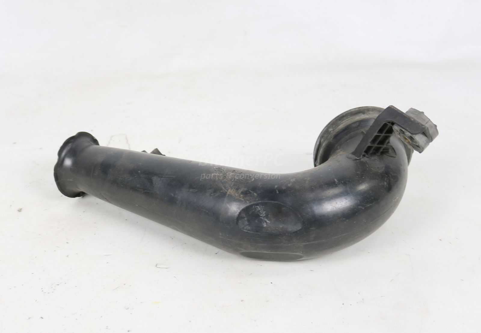 Picture of BMW 13711745604 Right Intake Air Duct Tubes Cyl 7-12 M73 V12 E38 750iL Late for sale