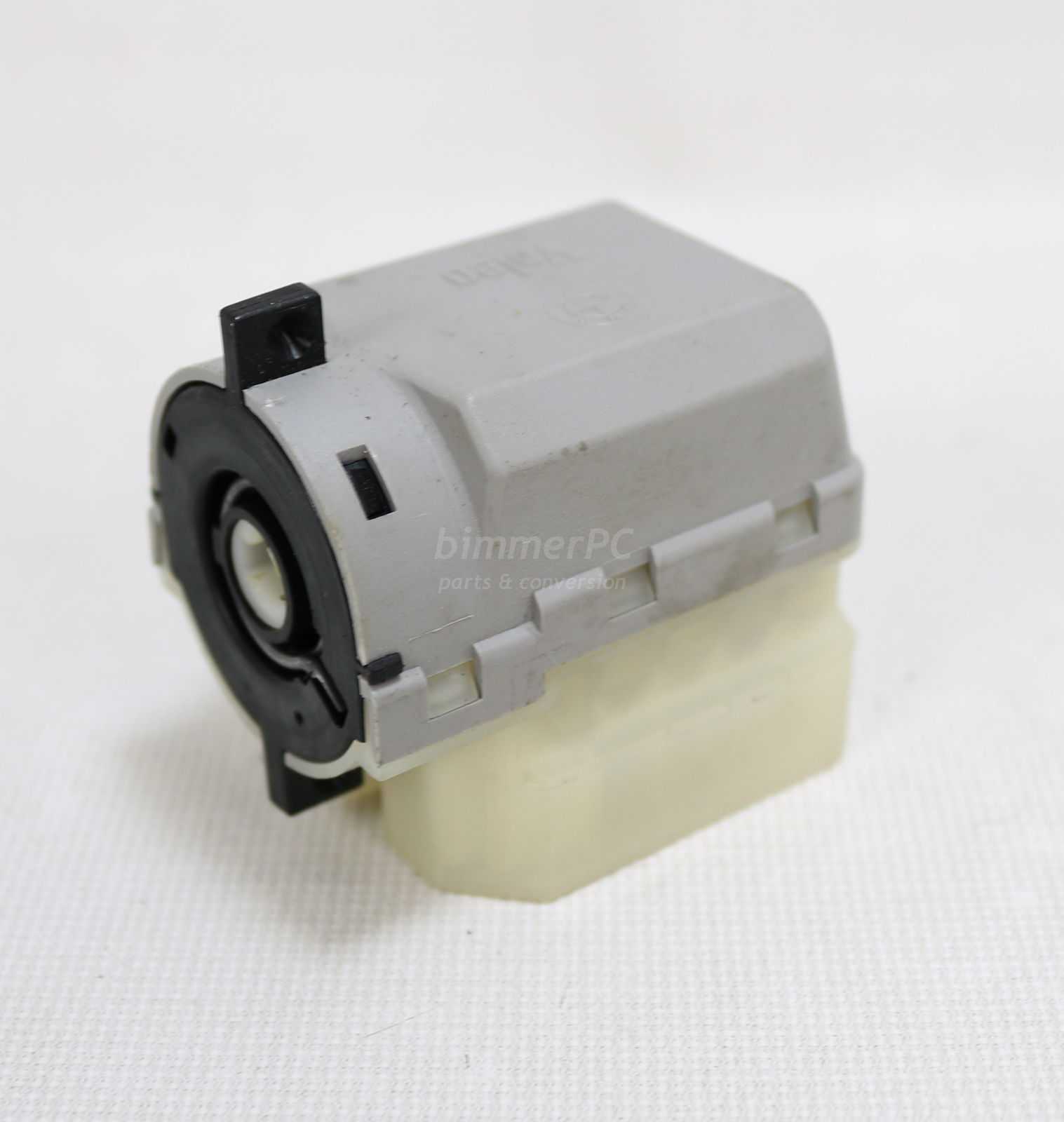 Picture of BMW 61328363708 Steering Column Ignition Starter Switch E38 E39 Early for sale