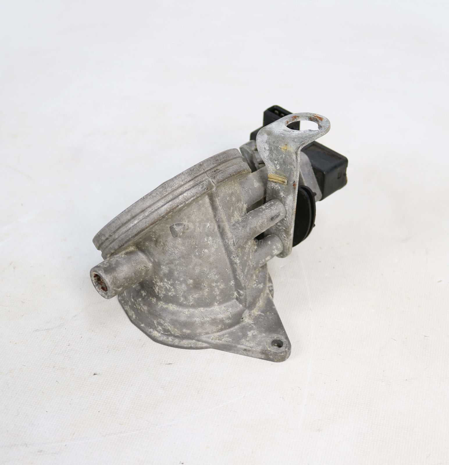 Picture of BMW 13541748840 ASC+T Secondary Throttle Body Housing E36 M52 S52 Z3 for sale