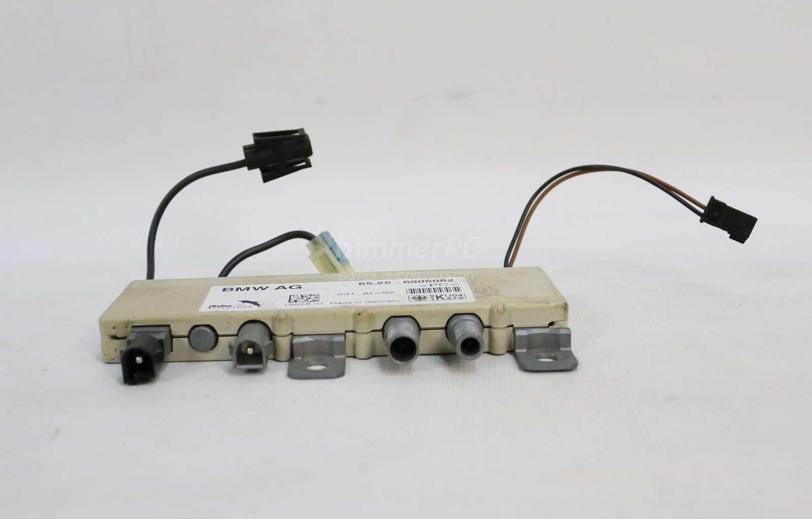 Picture of BMW 65256906082 Radio Antenna Amplifier Computer Module Unit E39 Late for sale