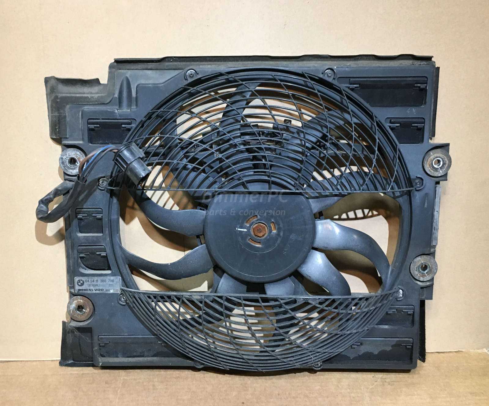 BMW E39 540i 528i Auxiliary Engine Electric Cooling Pusher AC Fan 1996 ...