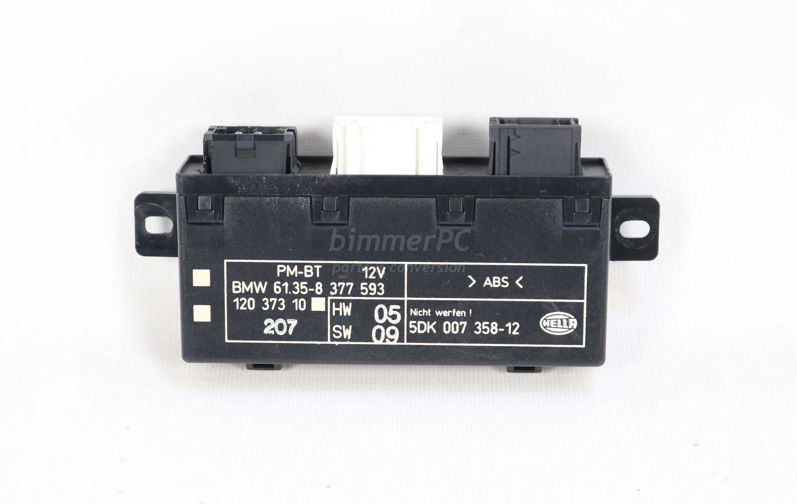 Picture of BMW 61358377593 Passengers Door Mirror Control Module Unit E39 E38 for sale