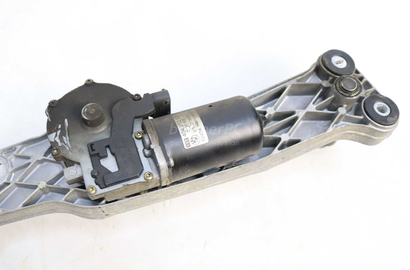 Picture of BMW  Windshield Wipers Linkage Gearbox Motor E39 for sale