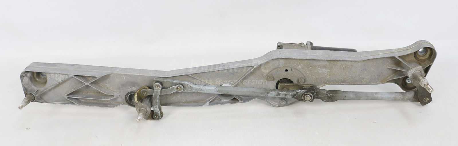 Picture of BMW  Windshield Wipers Linkage Gearbox Motor E39 for sale