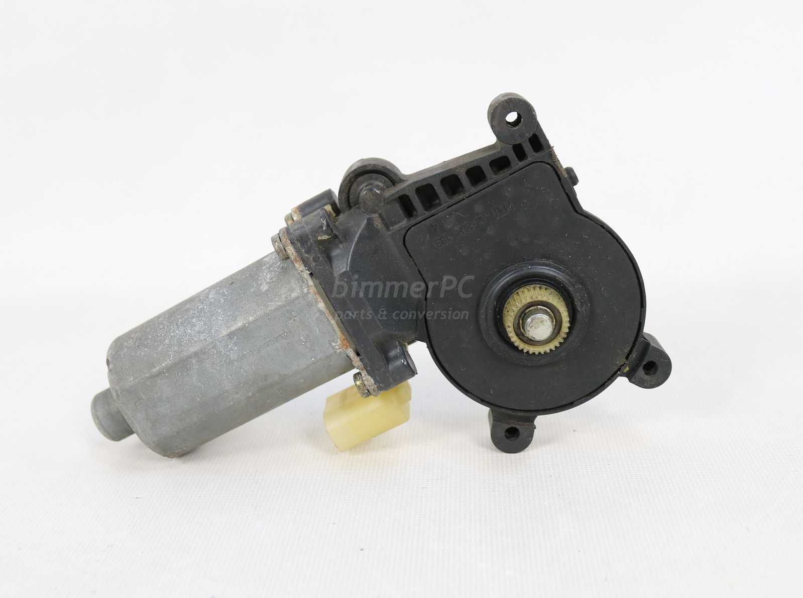 Picture of BMW 67628362065 Window Motor Lifting Gearbox Drive Right Rear Door Sedan Left Rear Convertible E46 for sale