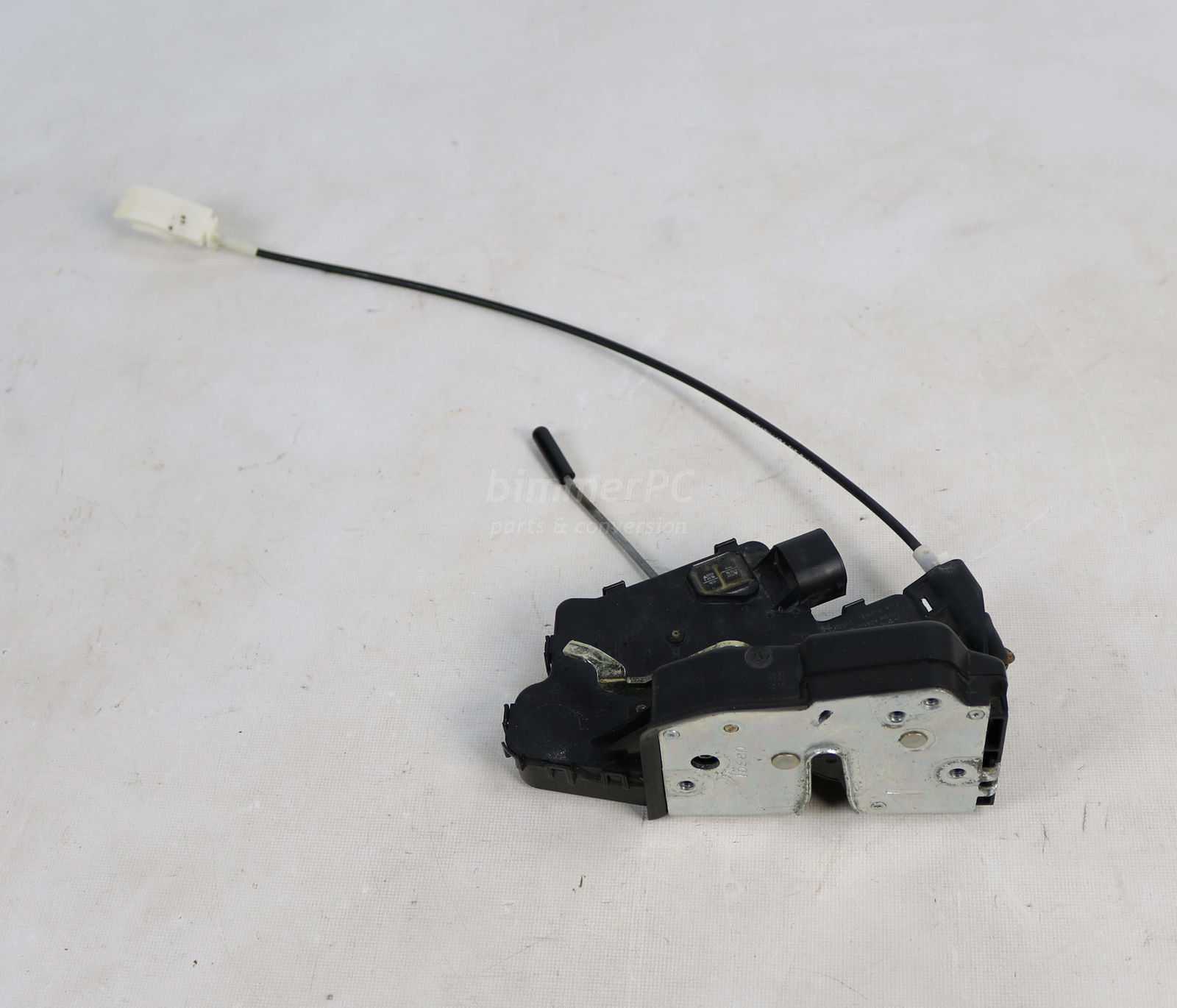 Picture of BMW 51227011310 Right Rear Door Latch Lock Actuator E46 Early for sale