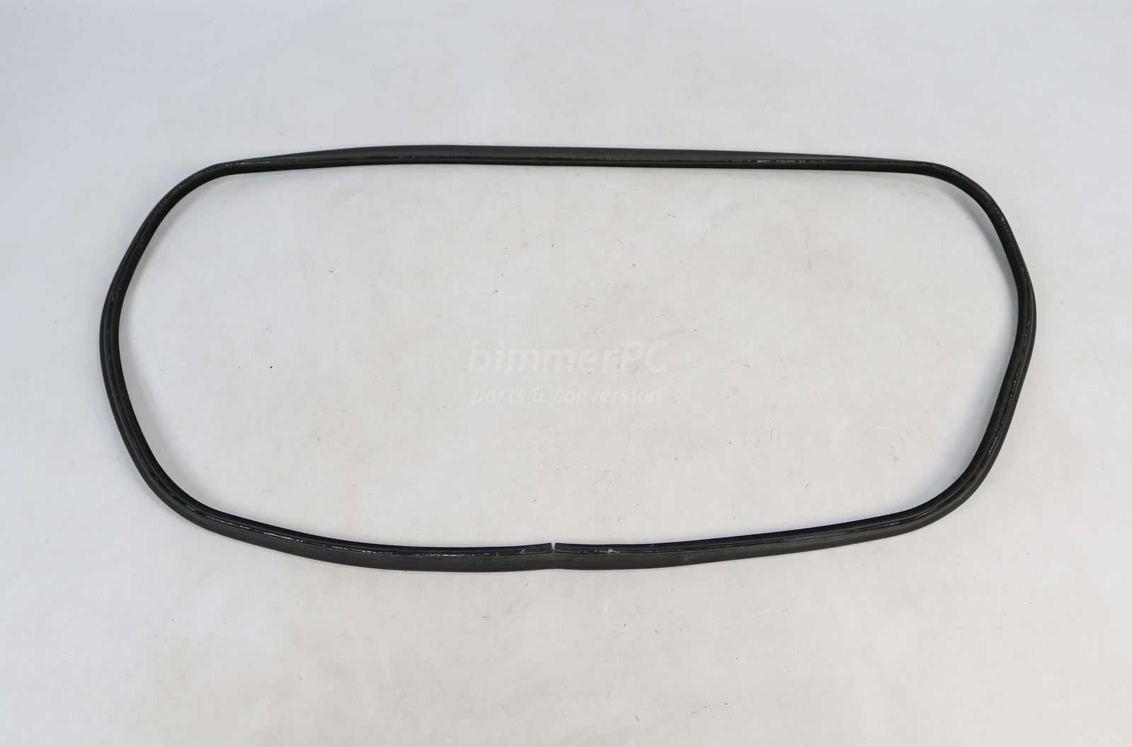 Picture of BMW 51717126973 Trunk Lid Sealing Gasket Trim E46 Sedan for sale