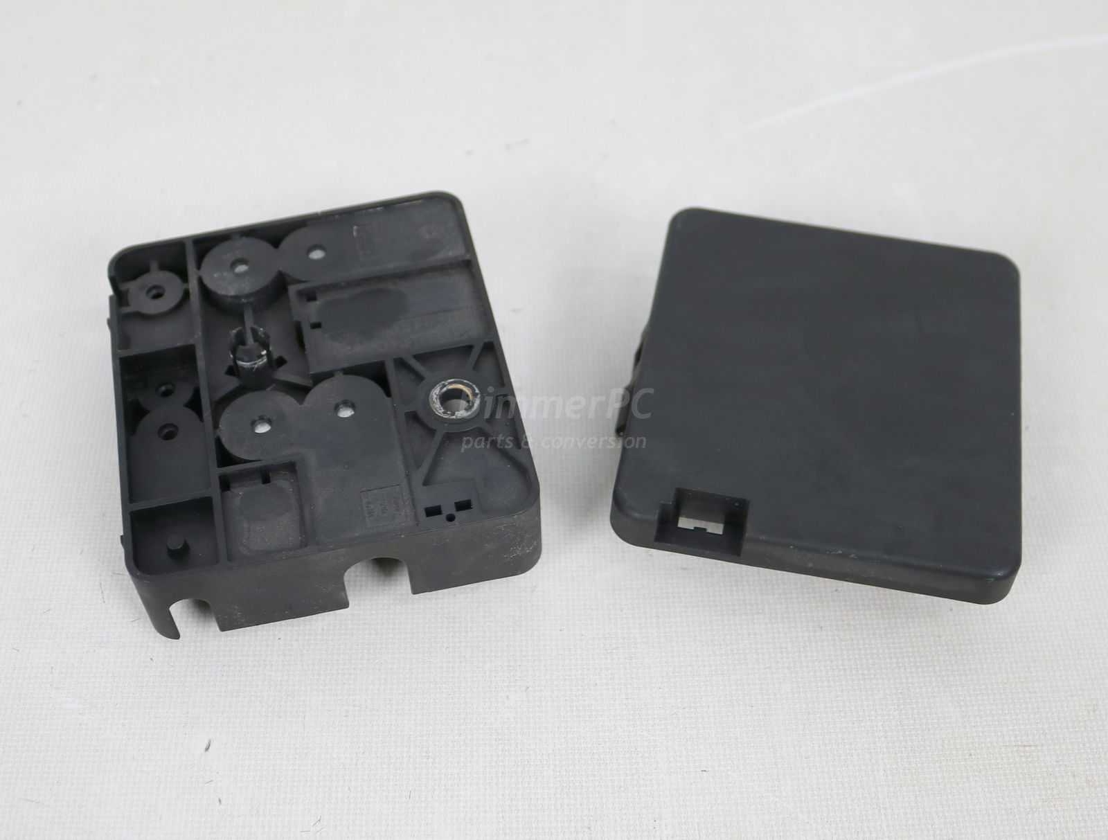 Picture of BMW 61138374986 Rear Trunk Power Distribution Fuse Box Holder E46 Early for sale