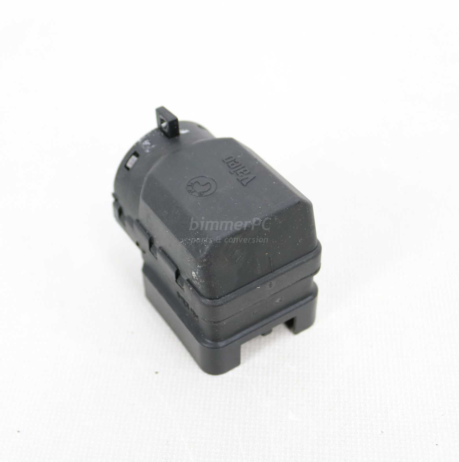 Picture of BMW 61326901961 Steering Column Ignition Switch E38 E39 E46 E83 E53 E85 E86 for sale