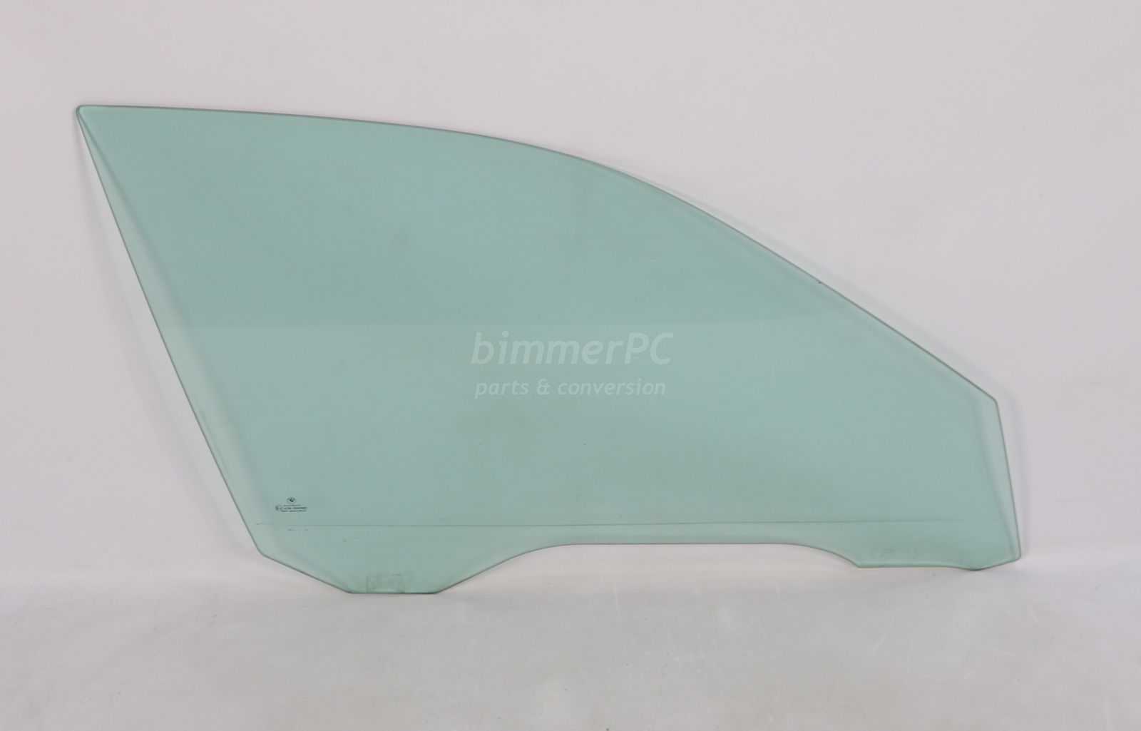 Picture of BMW 51328159170 Right Front Passengers Door Window Glass Pane E39 for sale