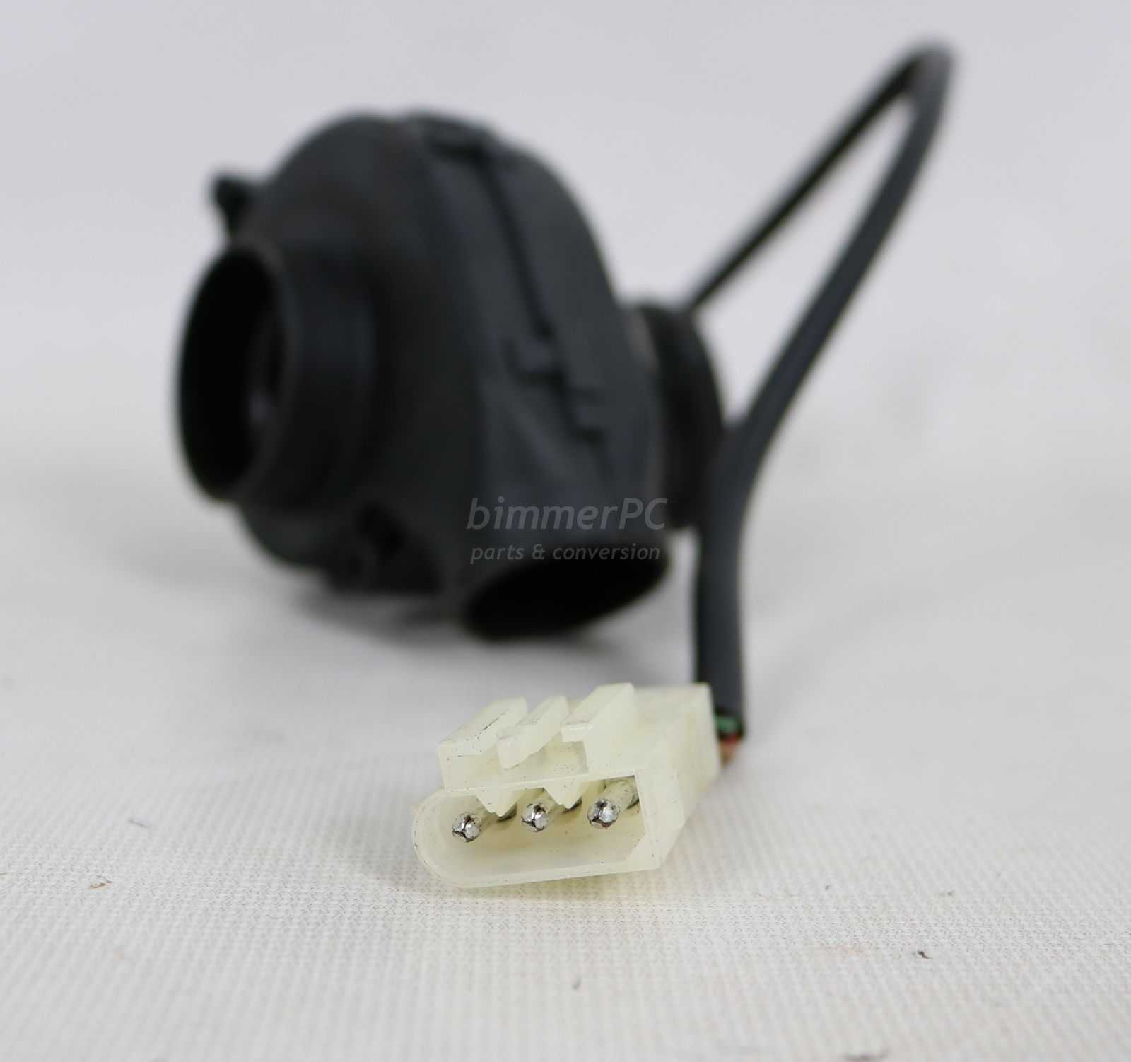 Picture of BMW 12901745181 Engine Control Modules Electronics Box Vent Blower Motor Cooling Fan E39 E38 Early for sale