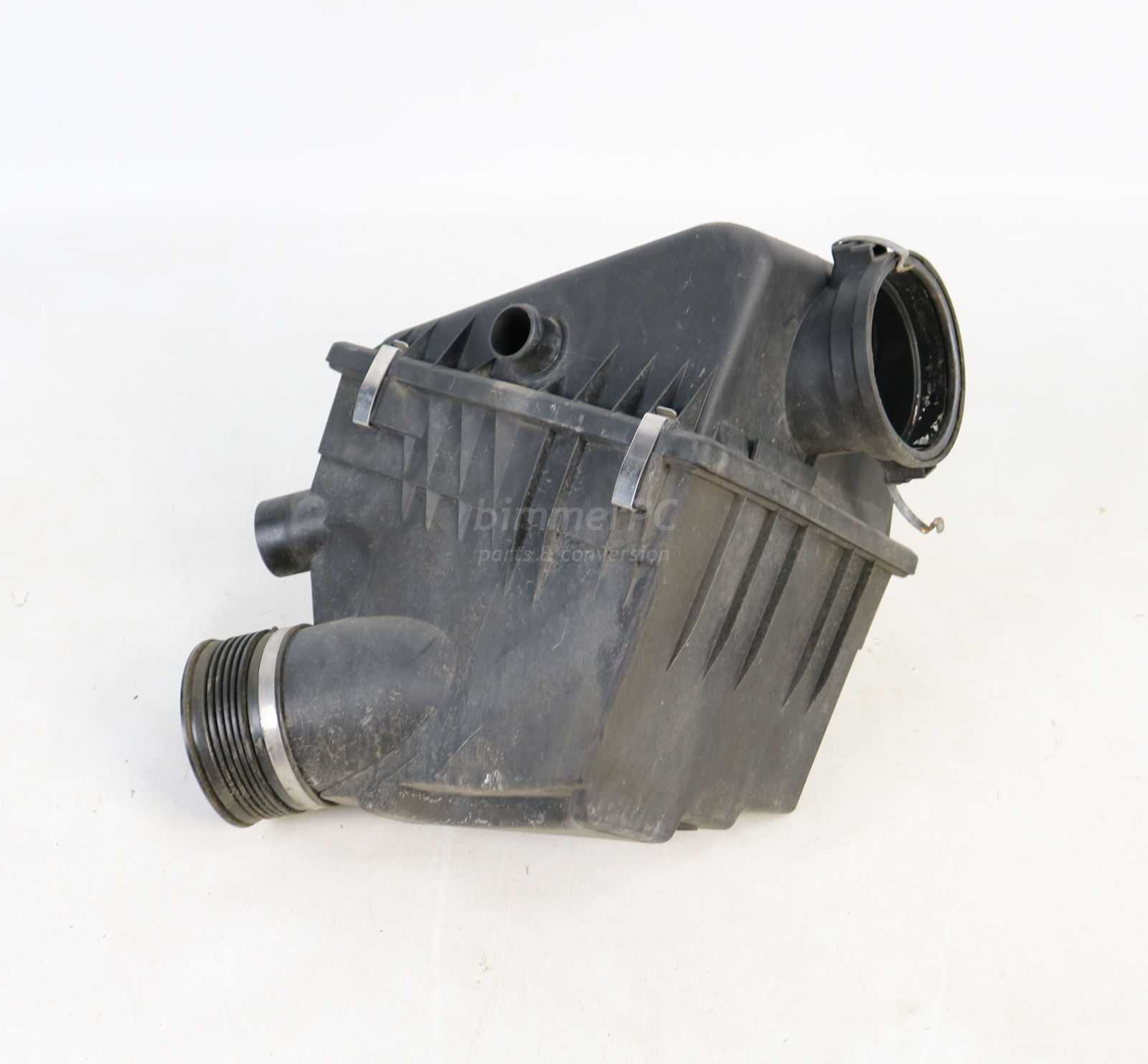 Picture of BMW 13711432823 Intake Air Cleaner Box Filter Housing E38 M62tu for sale