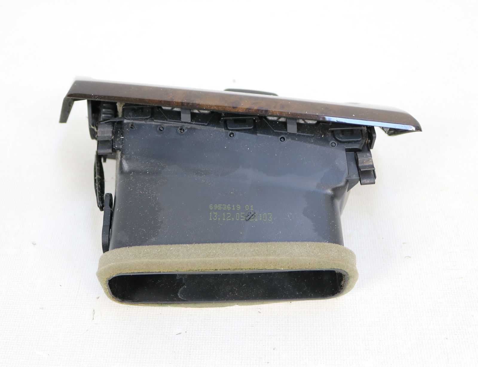 Picture of BMW 64226953619 Left Drivers Dashboard Fresh Air Vent Control E60 E61 for sale