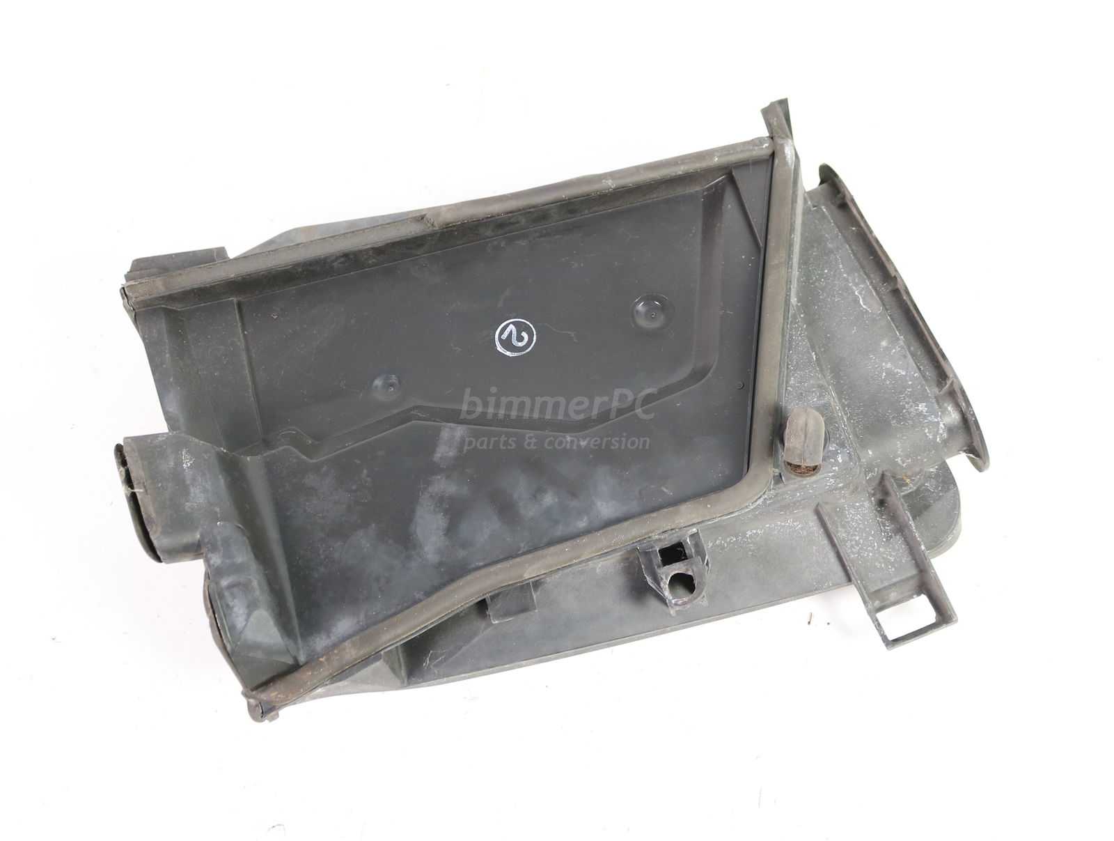 Picture of BMW  Left Front Drivers Microfilter Air Intake Box E39 Late for sale