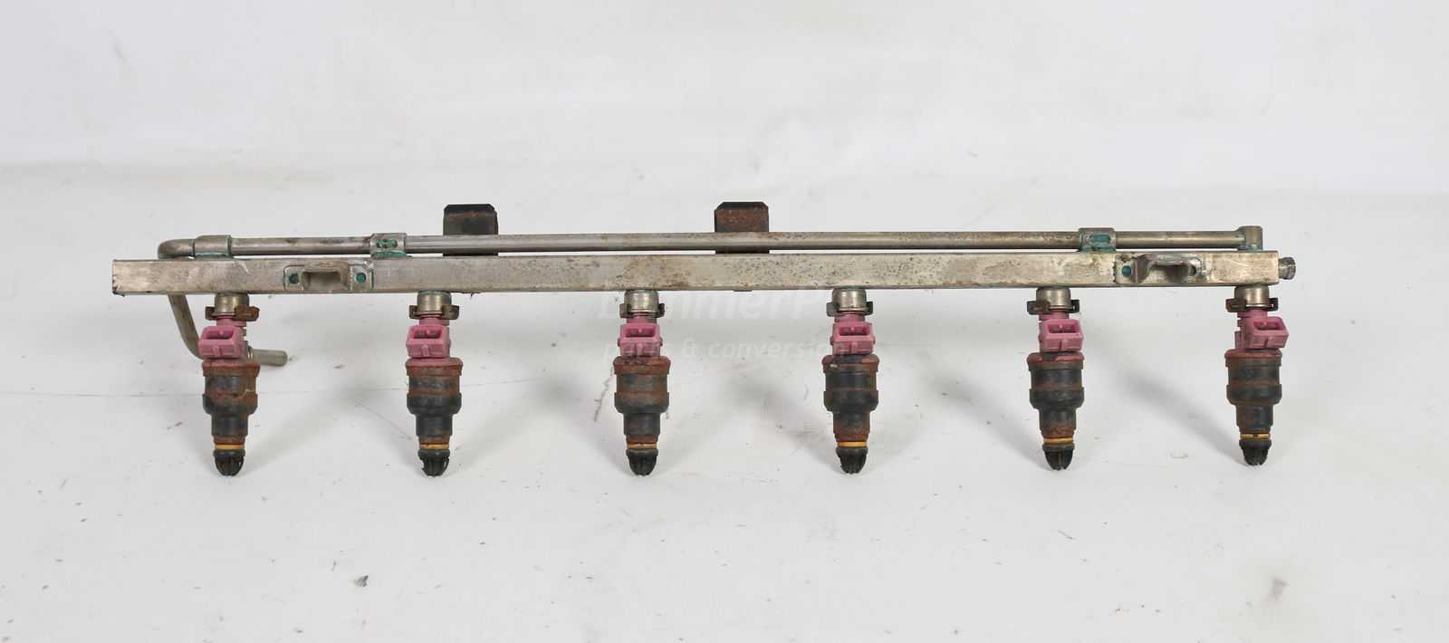 Picture of BMW 13531707409 Engine Fuel Rail with Injectors 528i M52 E39 1998 for sale