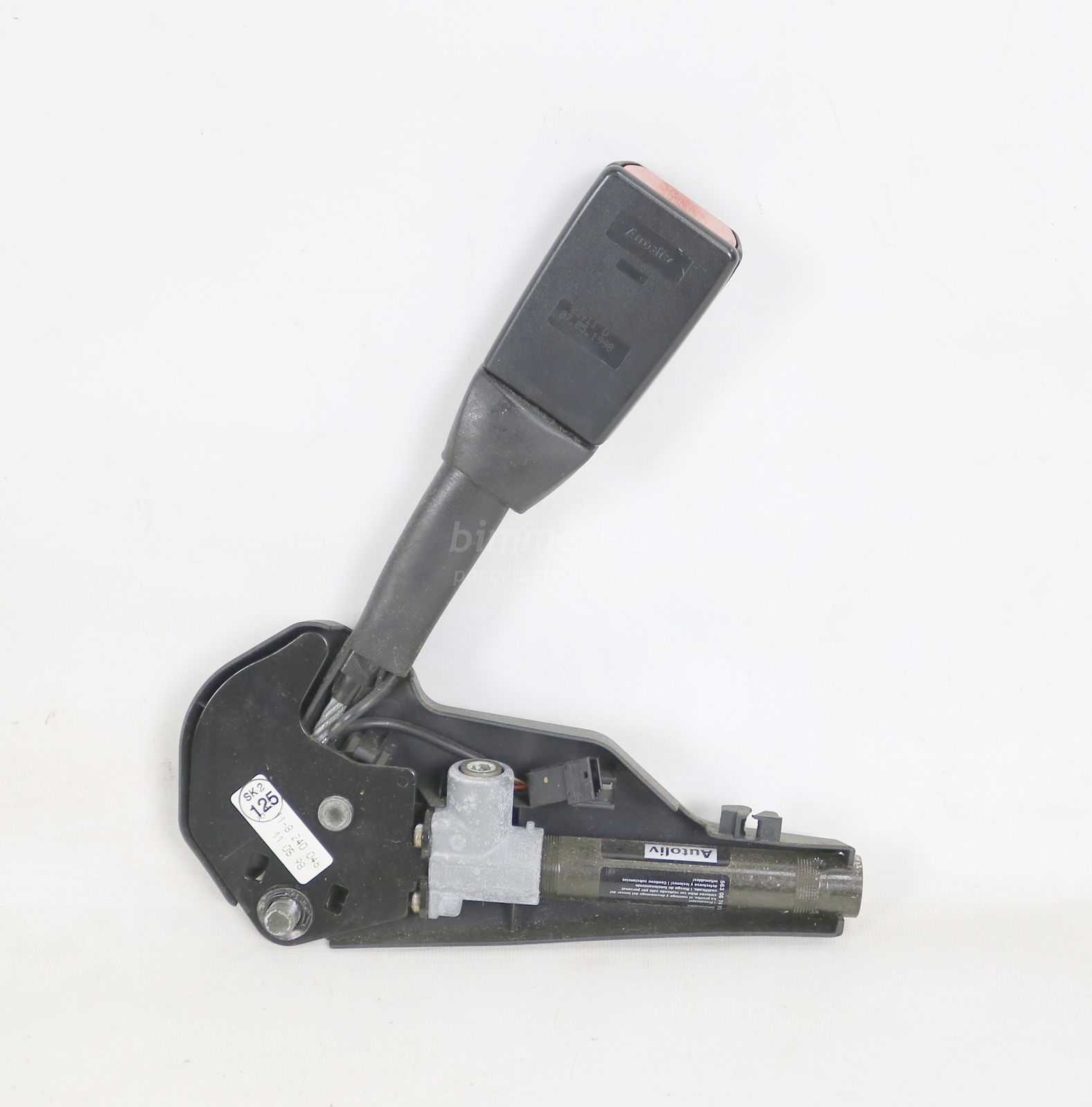 Picture of BMW 72118240046 Right Passengers Front Seat Belt Tensioner Buckle Receiver Latch E39 E38 1998 for sale