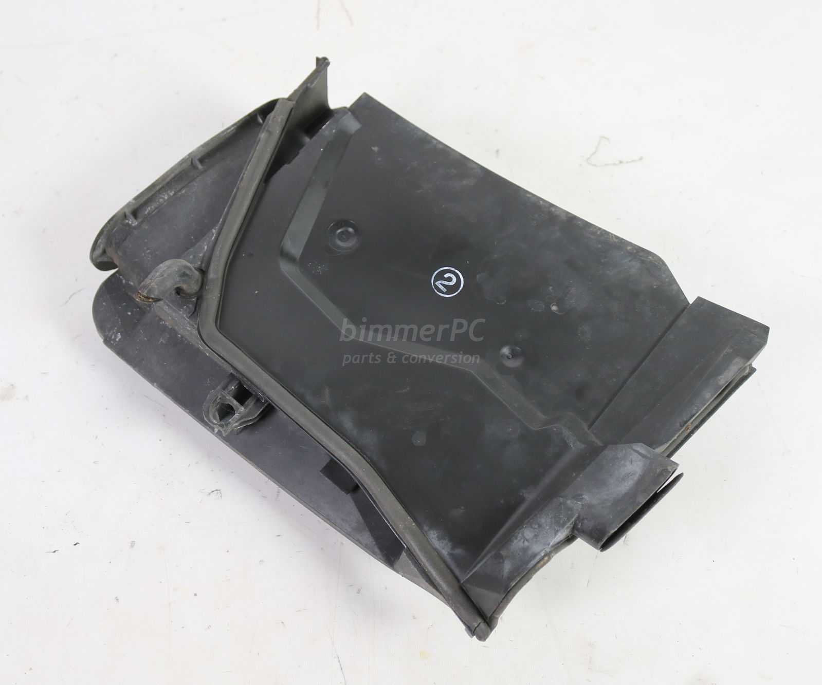 Picture of BMW  Right Front Passengers Microfilter Air Intake Box E39 Late for sale