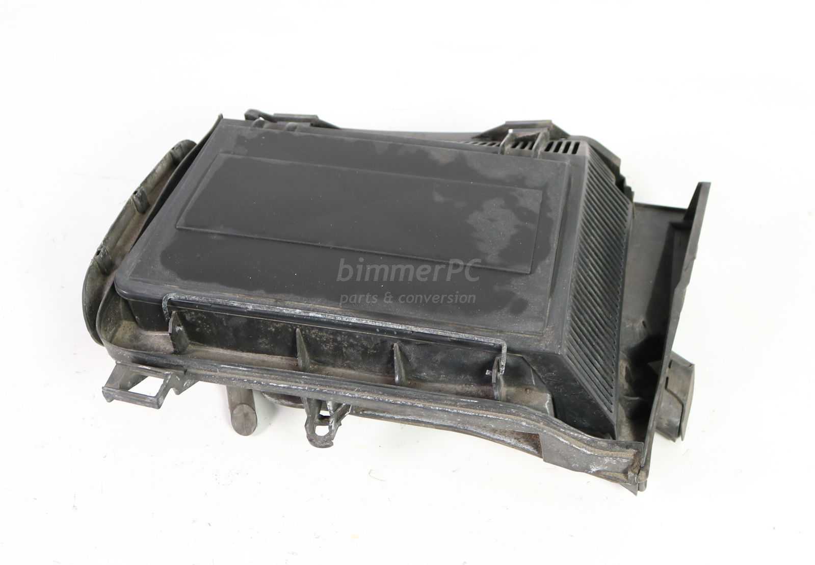 Picture of BMW  Left Front Drivers Microfilter Air Intake Box E39 Late for sale