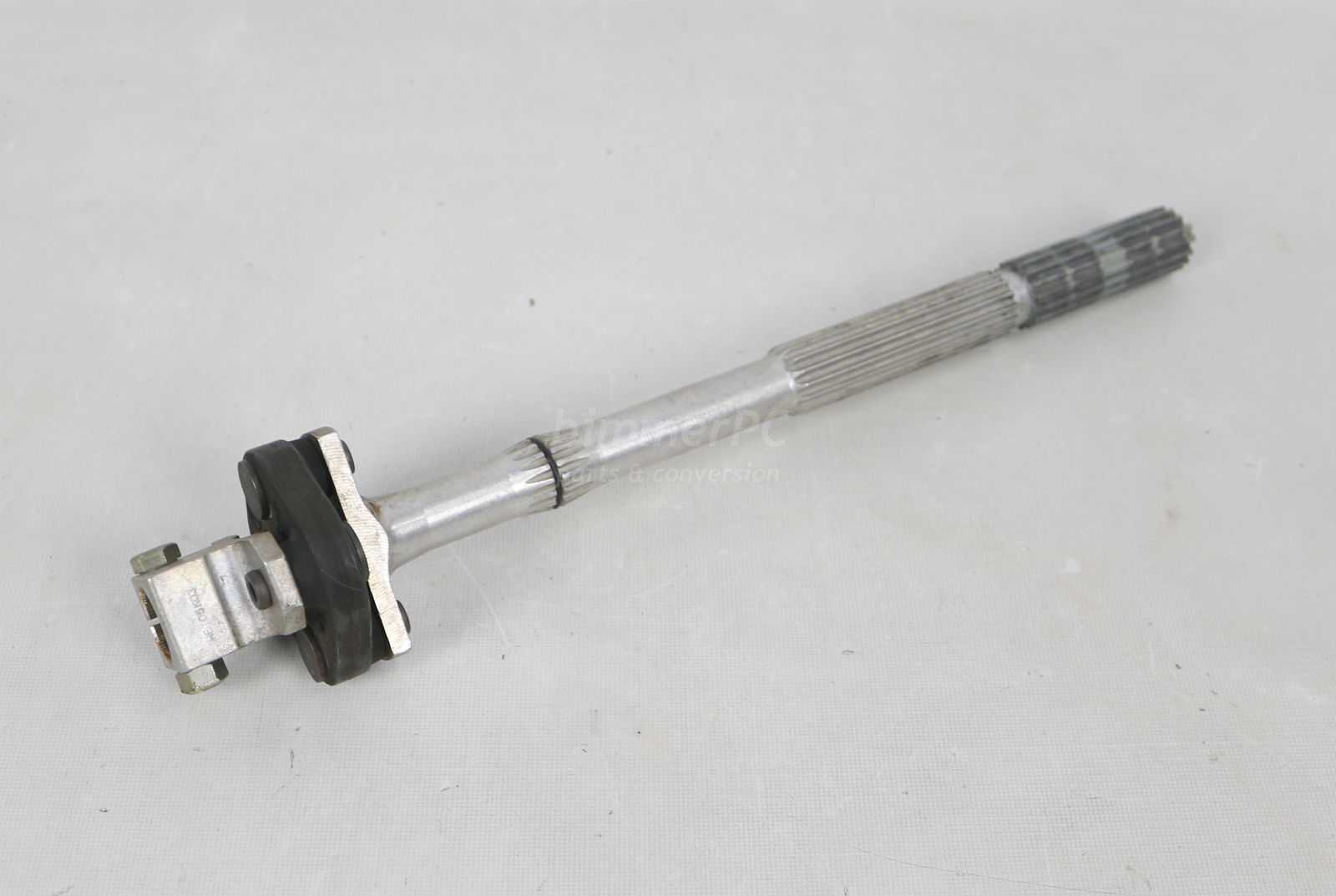 Picture of BMW  Steering Column Splined Shaft Upper Joint Linkage E39 6-Cylinder for sale