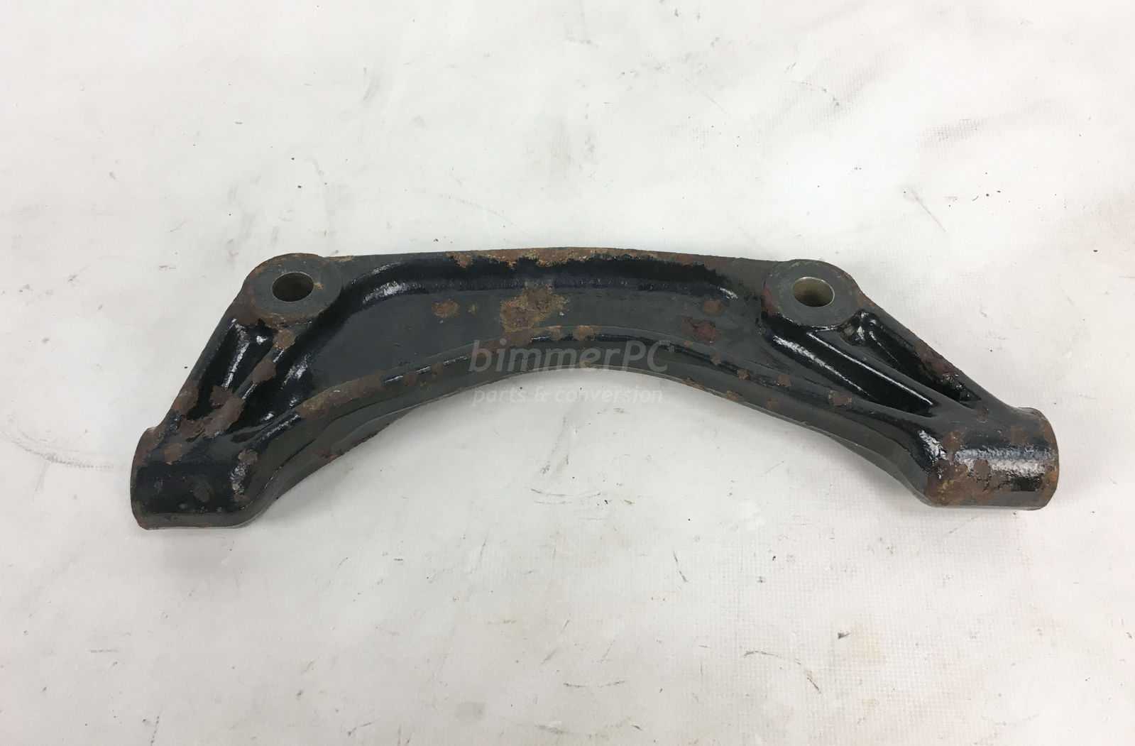 Picture of BMW 33171132049 Steel Rear Differential Mounting Bracket Support Arm E34 E32 for sale