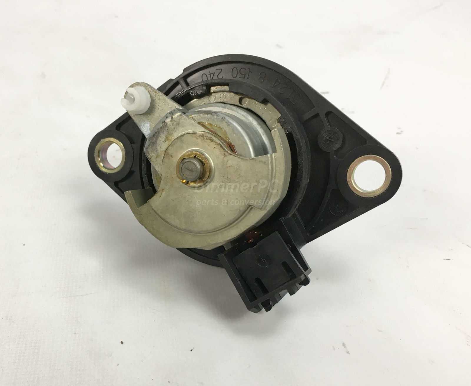 Picture of BMW 51248166688 Rear Trunk Lid Lock Cylinder Switch Tumbler E38 for sale