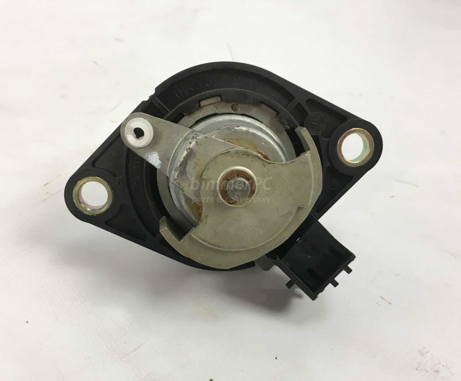 Picture of BMW 51248166688 Rear Trunk Lid Lock Cylinder Switch Tumbler E38 for sale