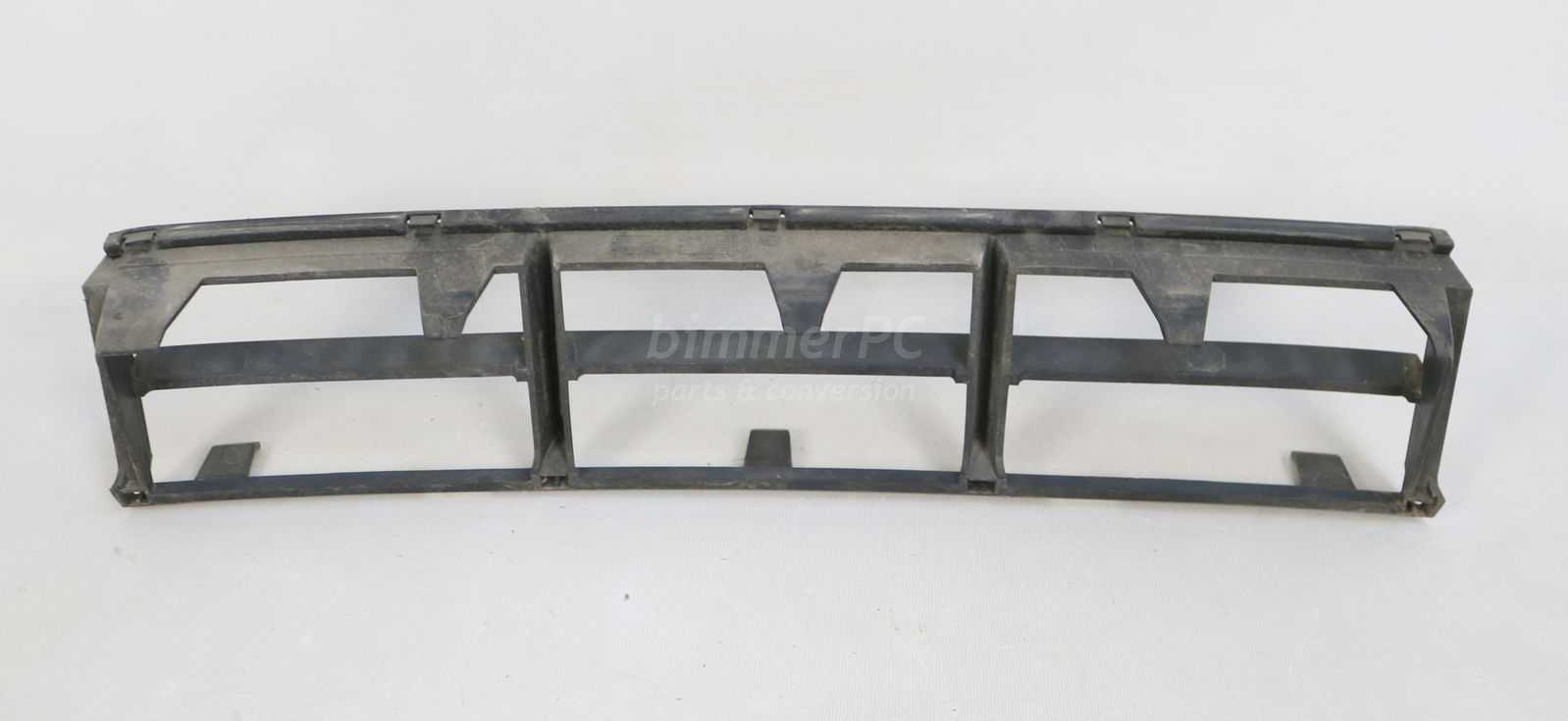 Picture of BMW 51118235671 Front Bumper Center Lower Vent Grille Valence Insert Trim E39 for sale