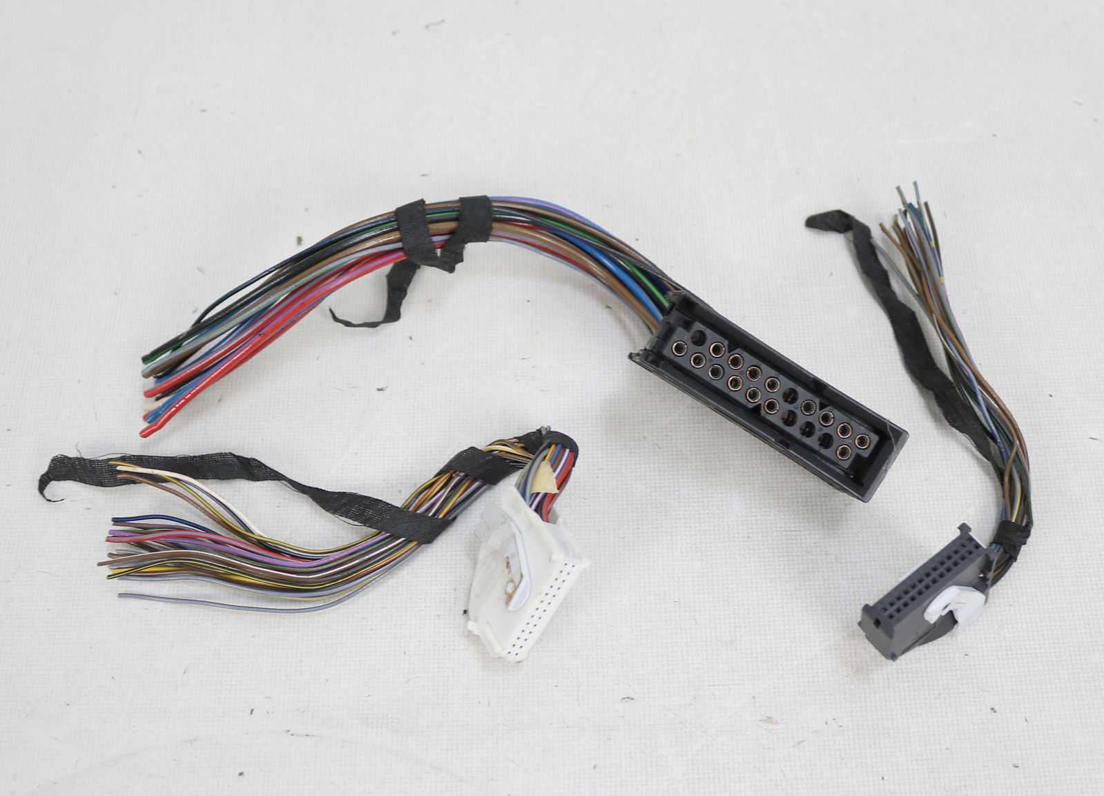 Picture of BMW  General Body Control Module Cable Wiring Harness Connectors E38 E39 for sale