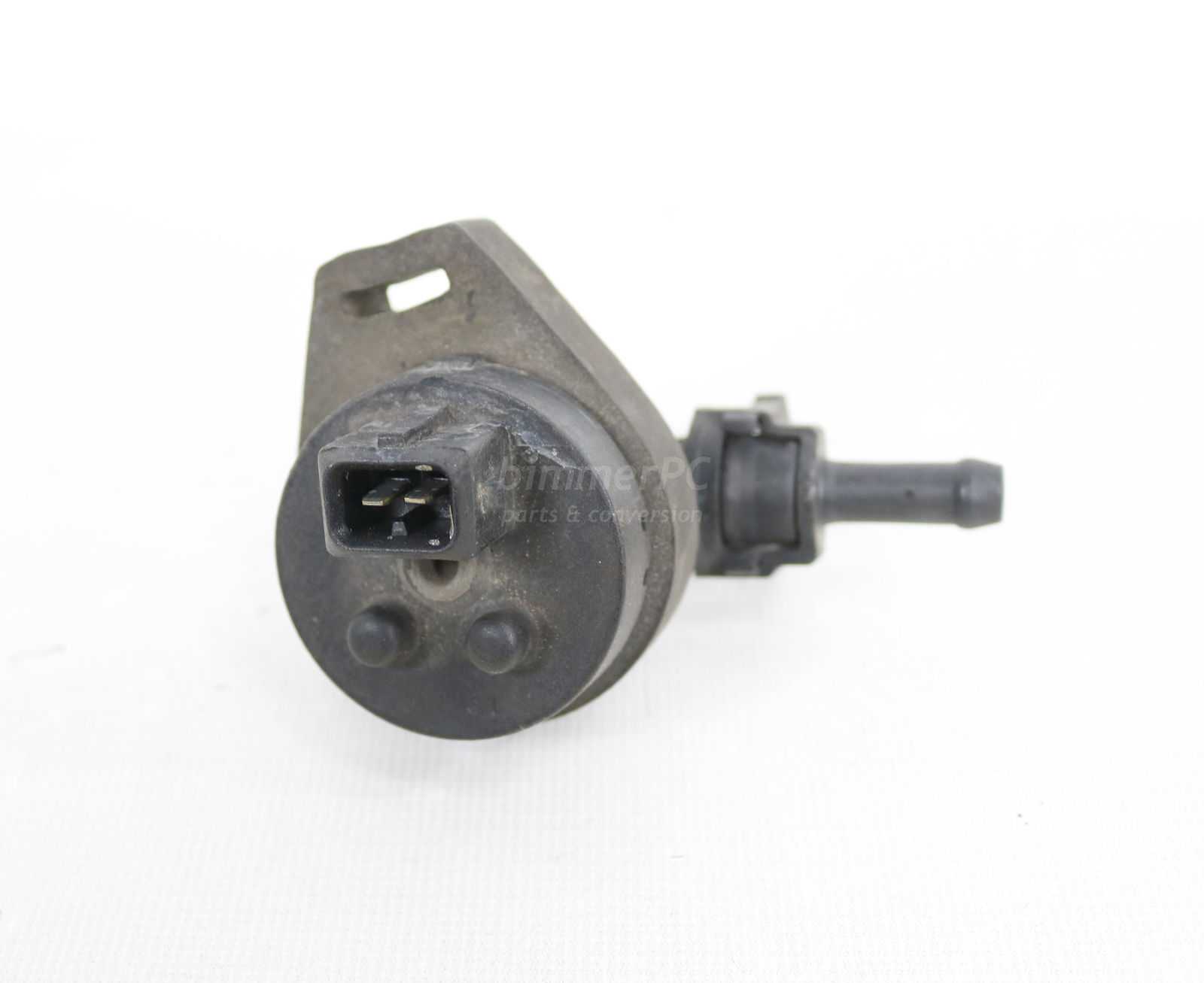 Picture of BMW 13901748875 Fuel Tank Breather Vent Purge Valve Solenoid M62 M73 S52 M52 M44 E38 E39 E36 E31 for sale