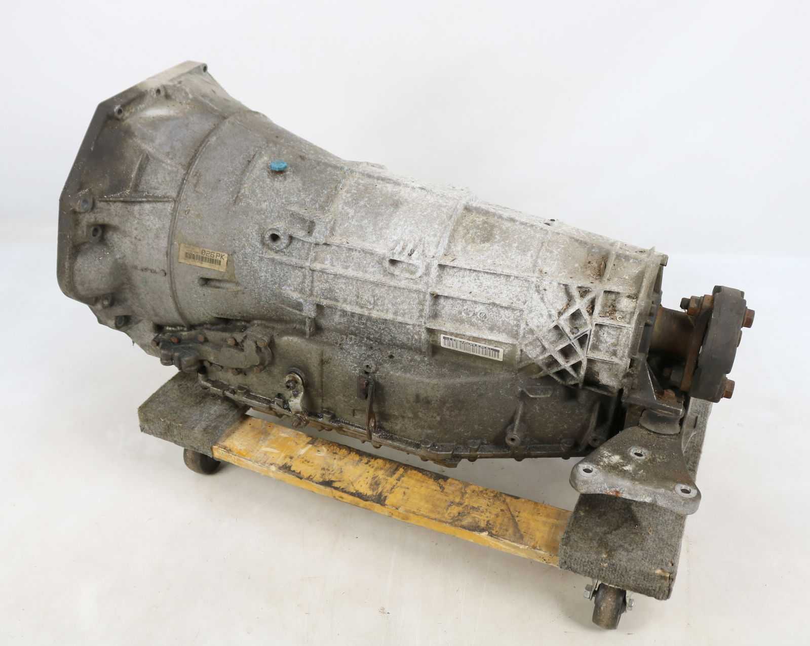 Picture of BMW 24001422476 Automatic Transmission ZF 5hp-30 E38 E31 E39 540i 740iL 840Ci for sale