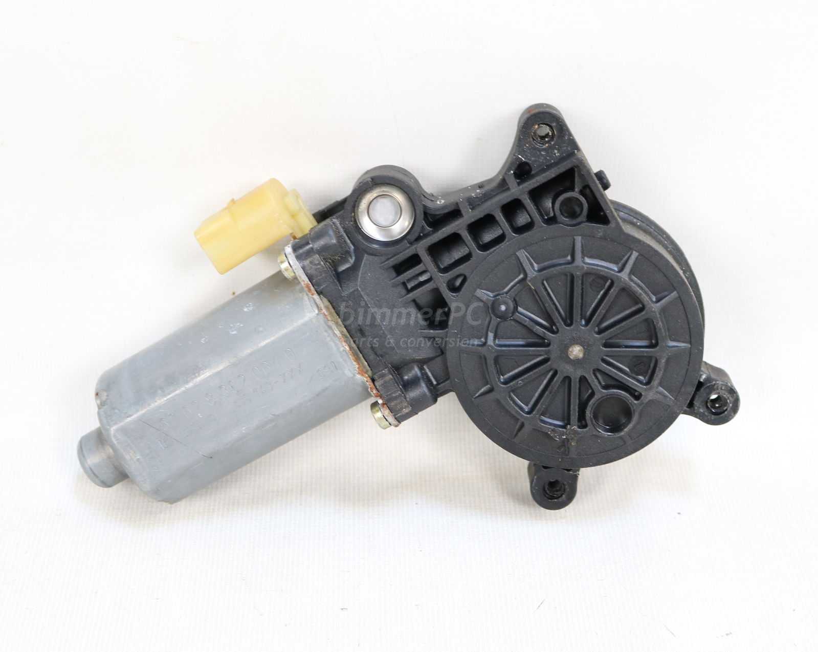 Picture of BMW 67628362064 Door Power Window Drive Motor Lifting Gearbox E46 E53 E64 E85 for sale