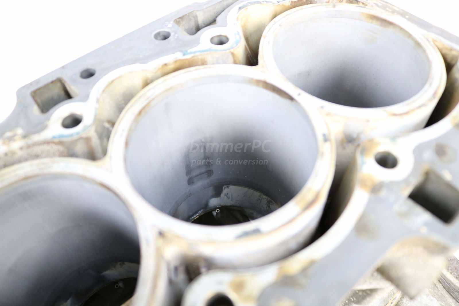 Picture of BMW 11110392851 N52 Inline 6 Cylinder Bare Motor Block Engine E90 E91 E60 E61 E85 E86 for sale