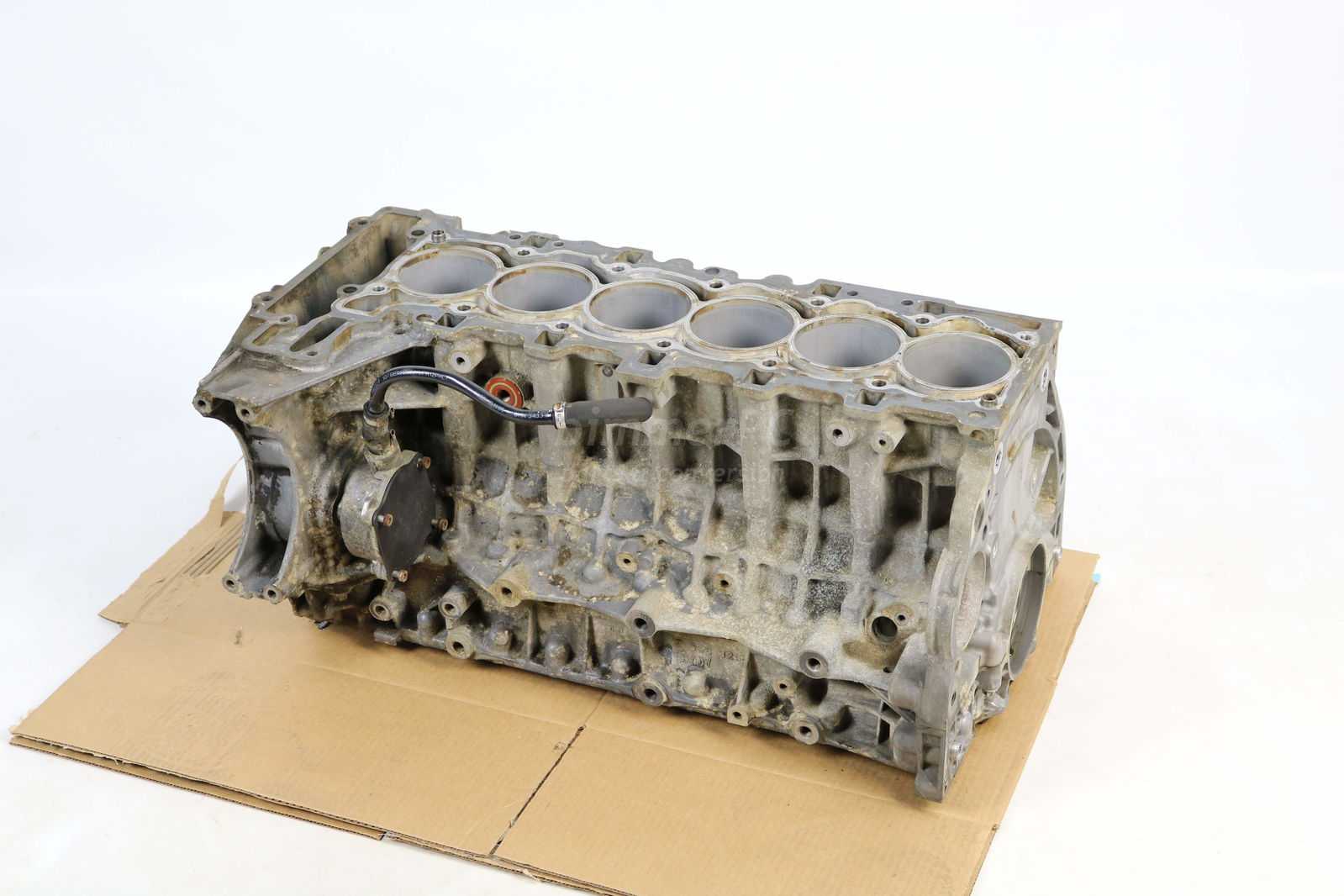 Picture of BMW 11110392851 N52 Inline 6 Cylinder Bare Motor Block Engine E90 E91 E60 E61 E85 E86 for sale