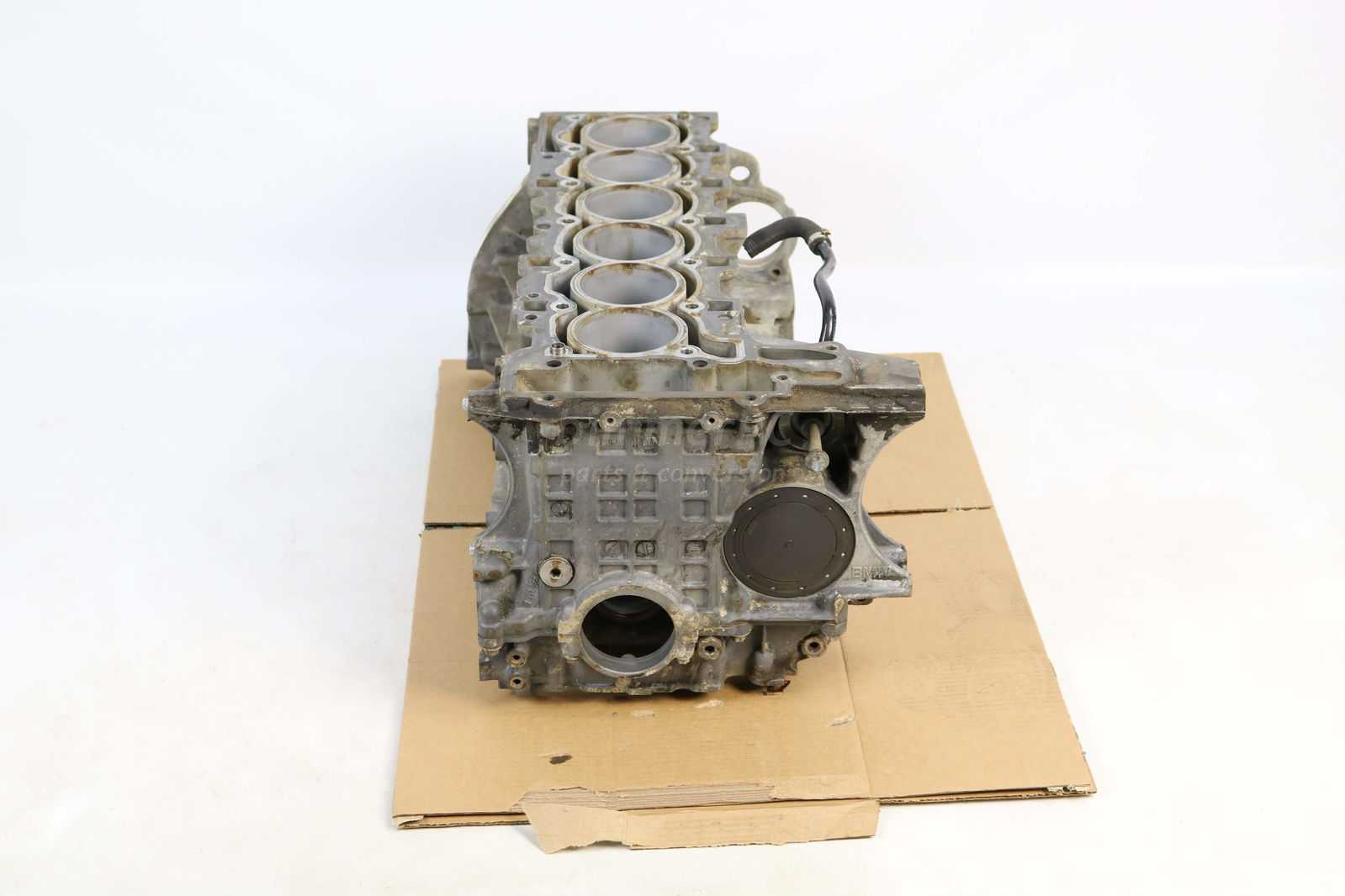 Picture of BMW 11110392851 N52 Inline 6 Cylinder Bare Motor Block Engine E90 E91 E60 E61 E85 E86 for sale