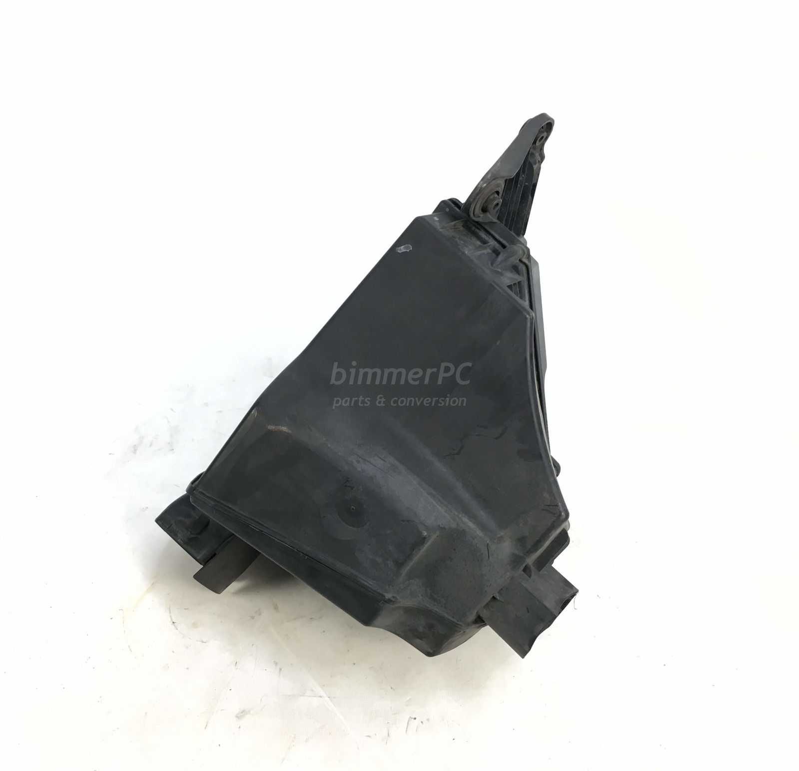 Picture of BMW 13717542018 Intake Air Box Filter Cleaner Housing N52 E90 E91 for sale