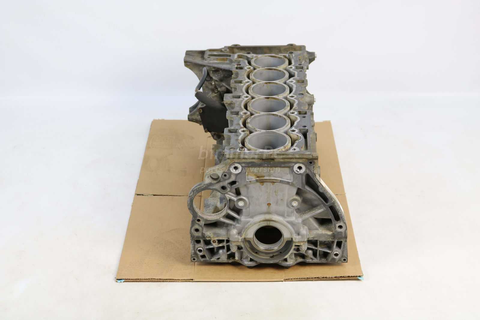 Picture of BMW 11110392851 N52 Inline 6 Cylinder Bare Motor Block Engine E90 E91 E60 E61 E85 E86 for sale