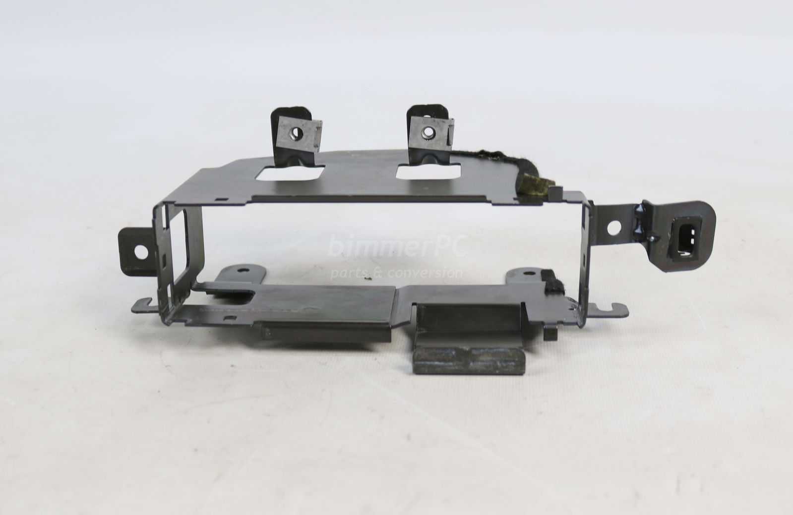 Picture of BMW 65908369053 Navigation Computer Unit Module Trunk Mounting Bracket E38 for sale