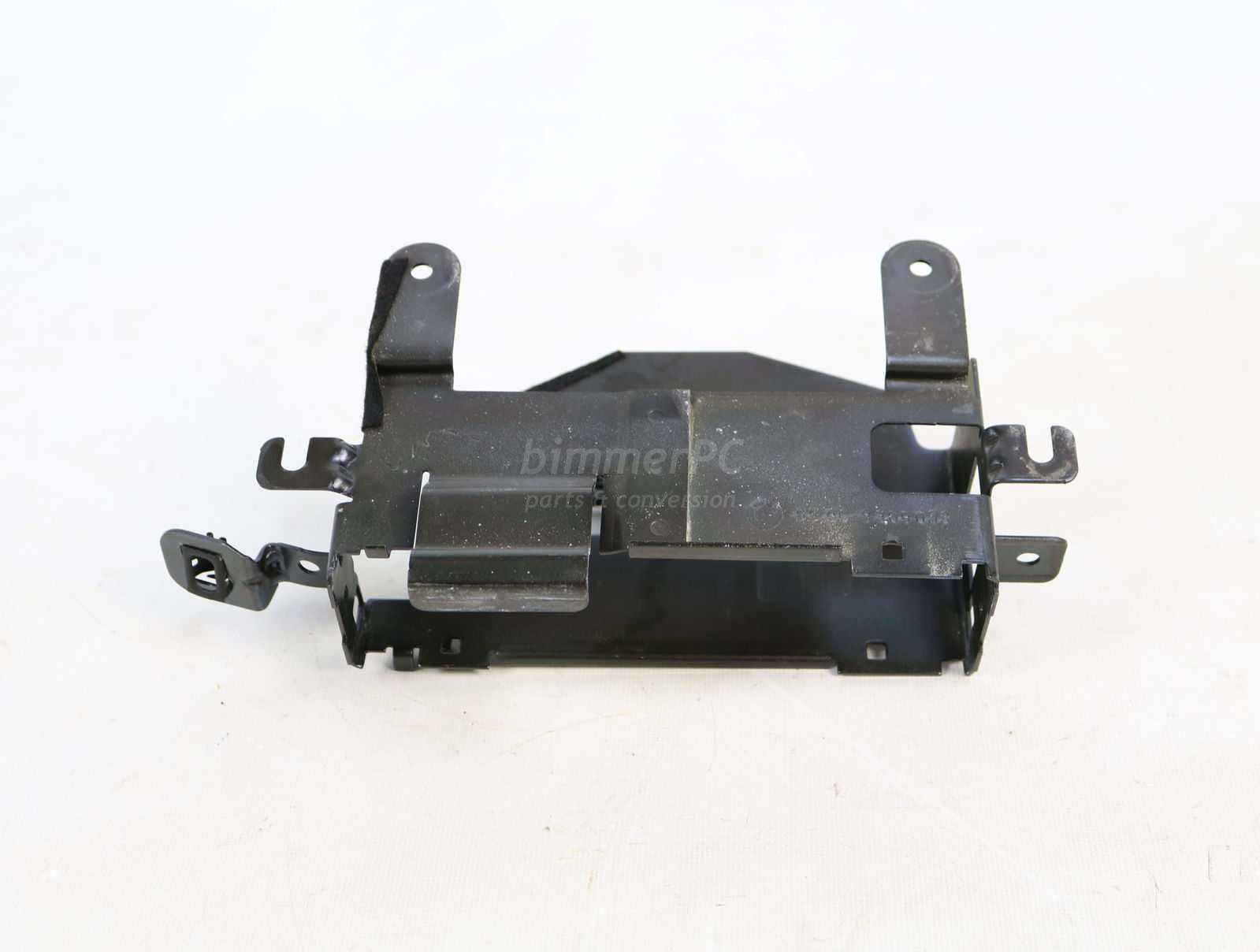 Picture of BMW 65908369053 Navigation Computer Unit Module Trunk Mounting Bracket E38 for sale