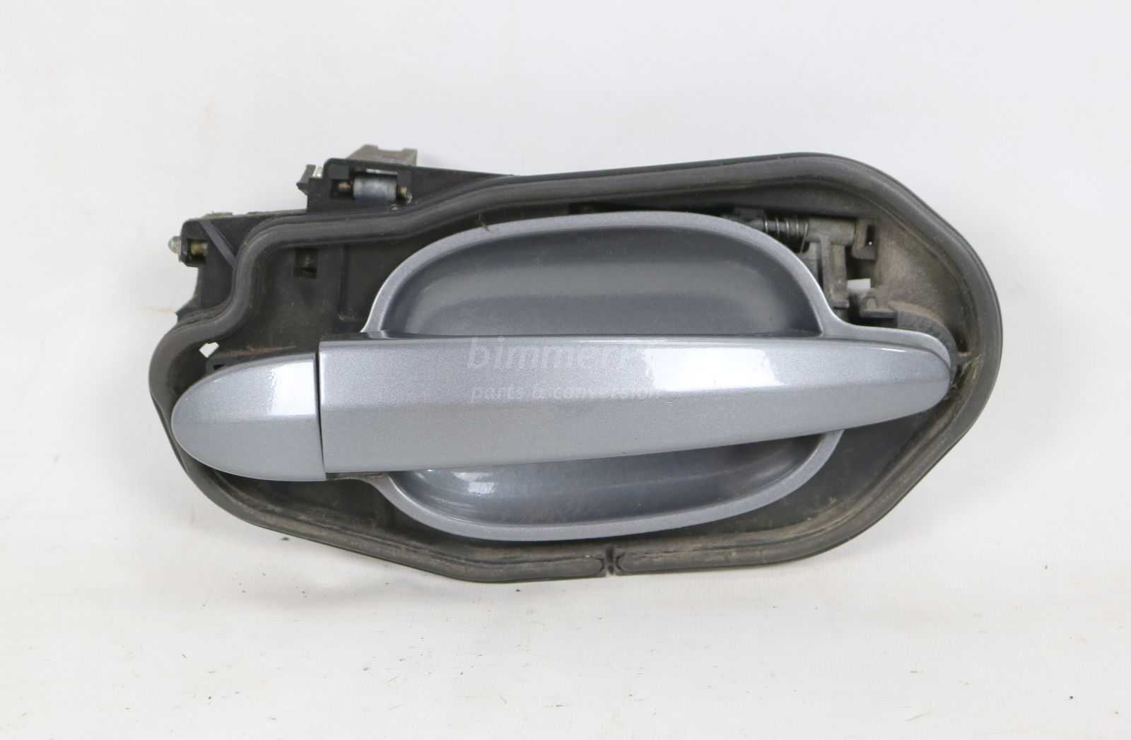 Picture of BMW 51217199556 Front Right Door Handle Exterior Outside Pull w Mounting Frame E60 E61 for sale