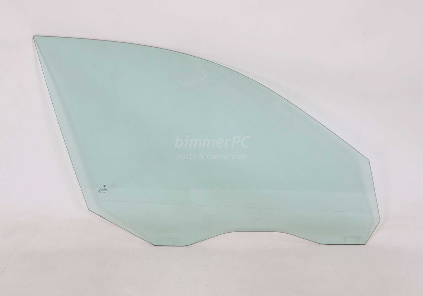 Picture of BMW 51337110634 Front Right Passengers Door Window Glass Pane E60 E61 for sale