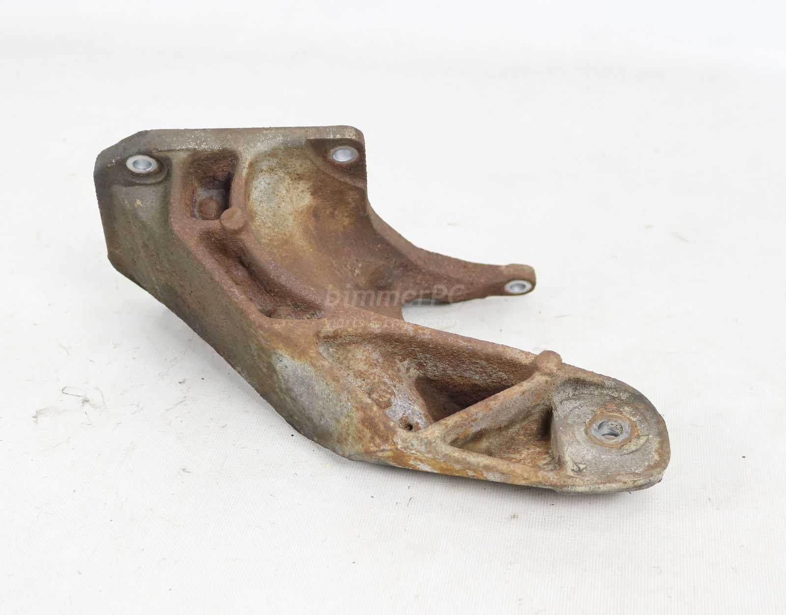 Picture of BMW 22116751345 Engine Left Motor Mounting Arm Bracket M62tu V8 E53 X5 for sale