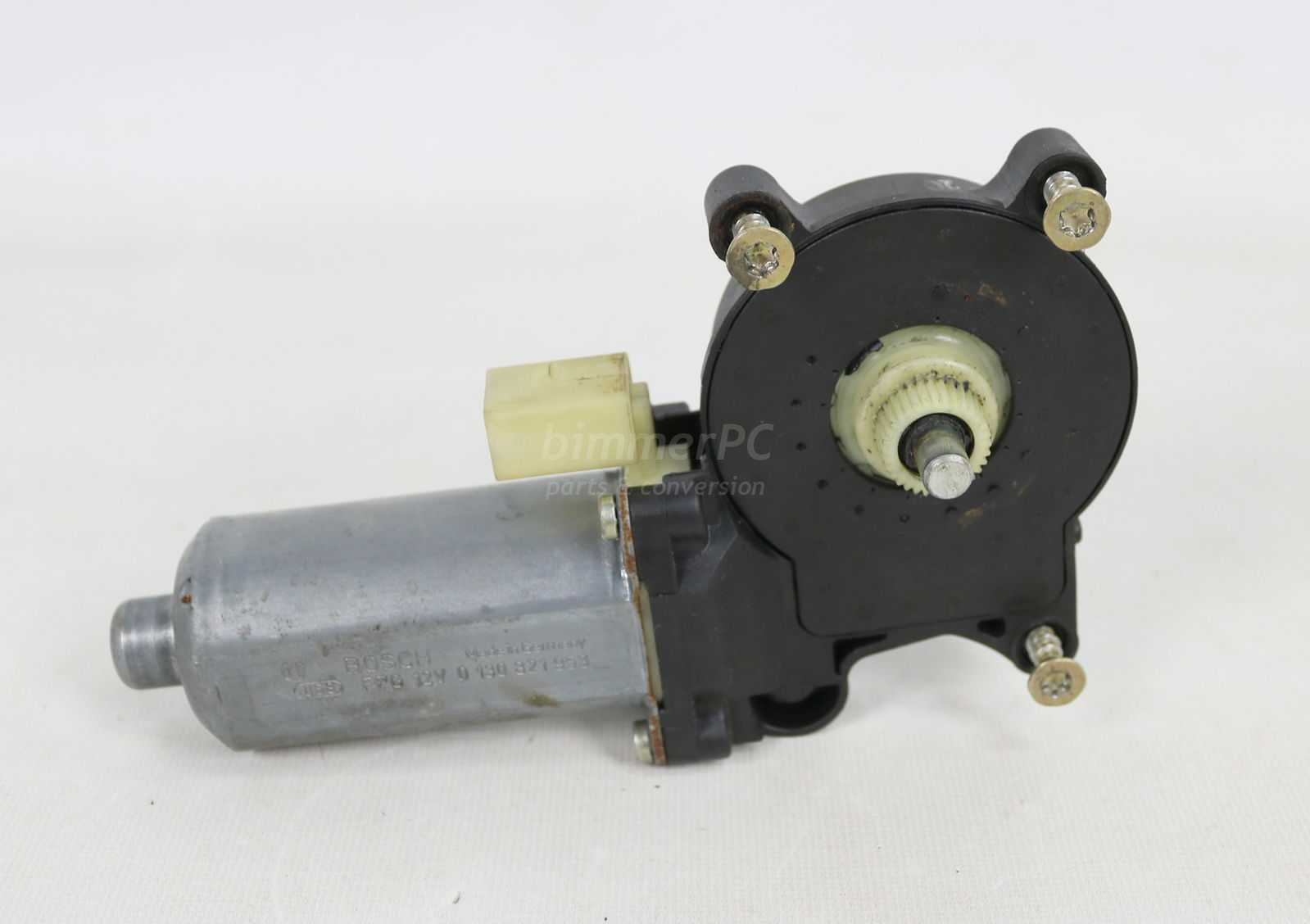 Picture of BMW 67628381020 Right Front Passengers Door Window Motor Lifting Regulator Gearbox E53 for sale